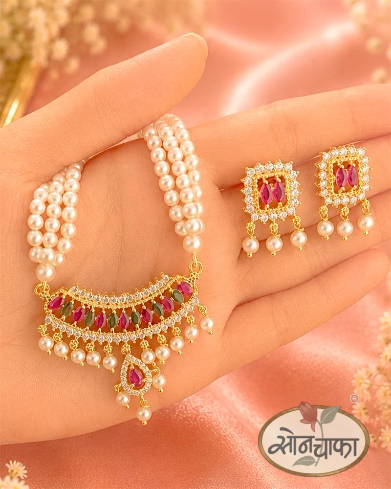 IMPRESSIVE DESIGNER NECKLACE