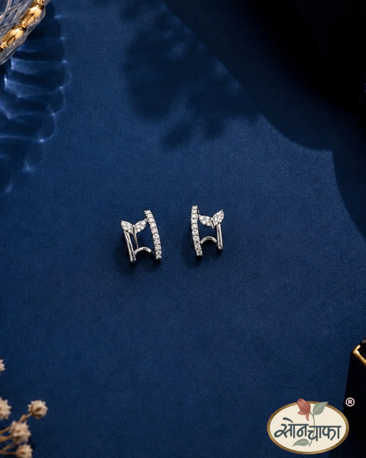 SPARKLING DIA EAR-STUDS