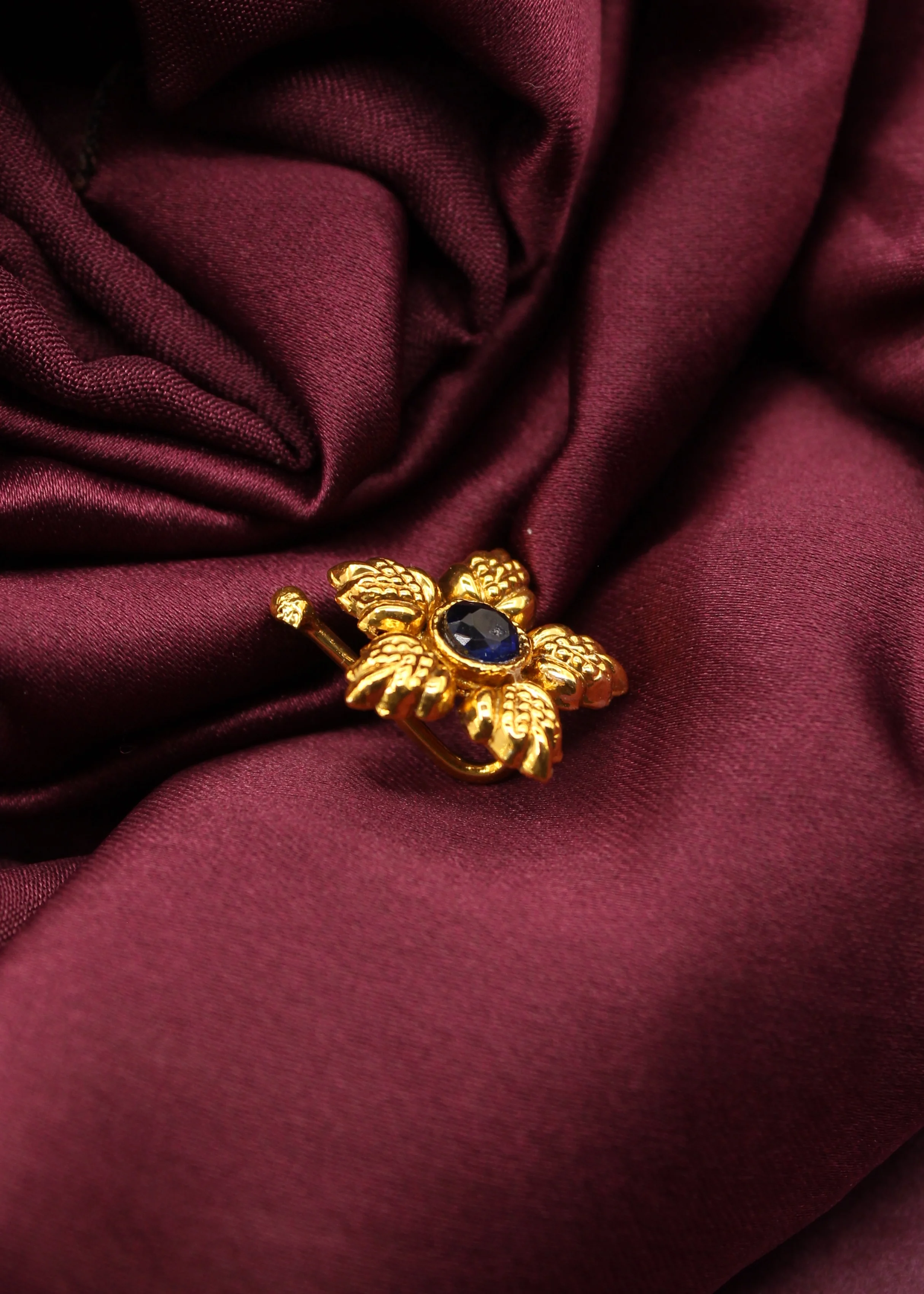 STYLISH ANTIQUE NOSE PIN - Image 3
