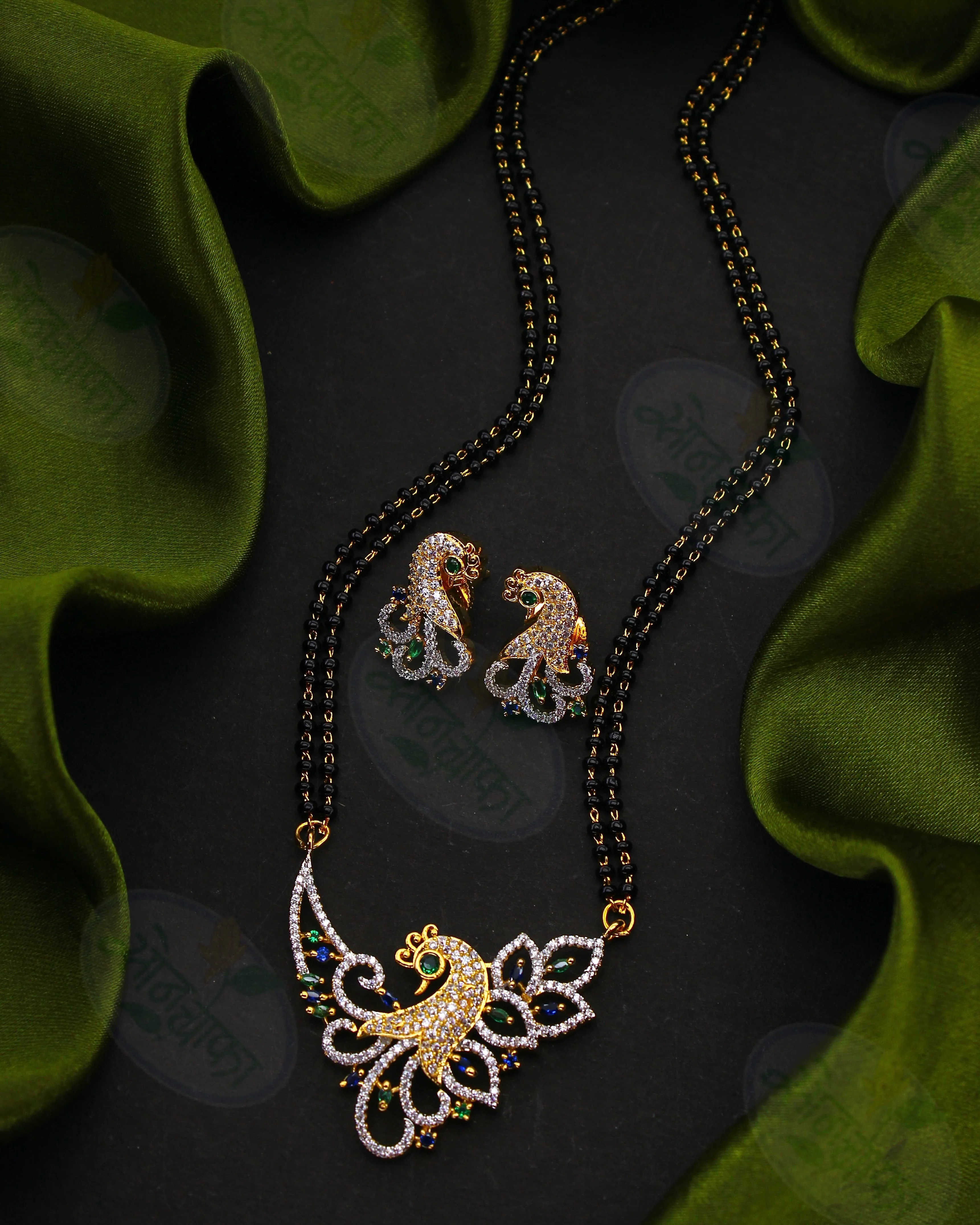 CLASSIC CHARMS PEACOCK DIAMOND MANGALSUTRA - Image 3