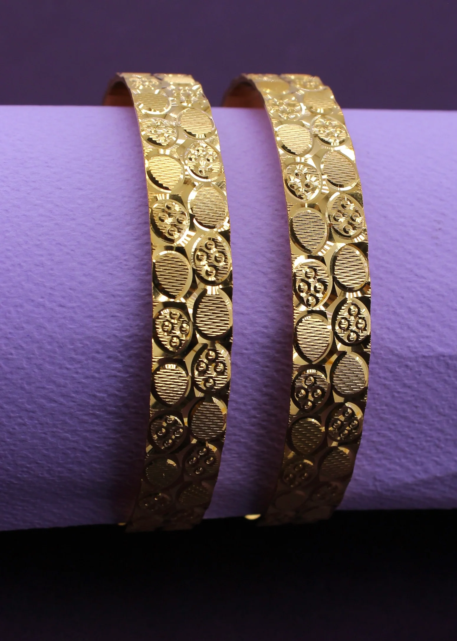 ENTICING GOLDEN BANGLES - Image 8