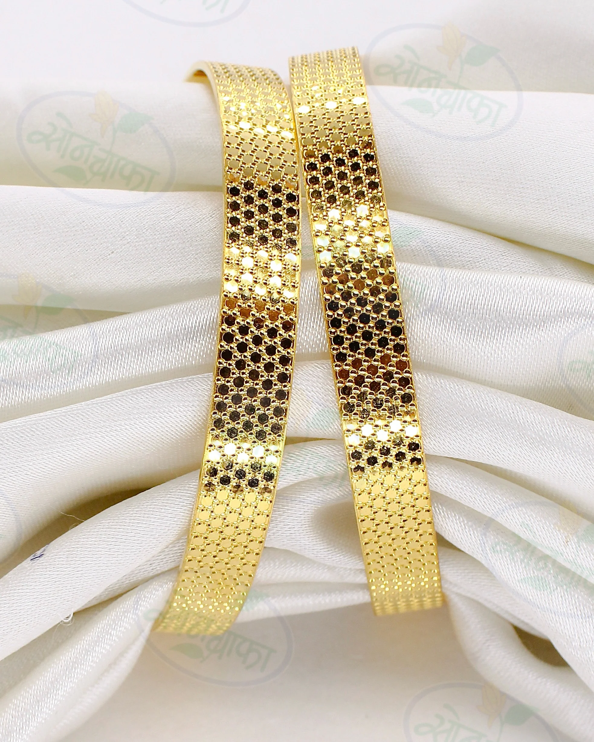 DELICATE DESIGNER GOLDEN BANGLES - Image 4