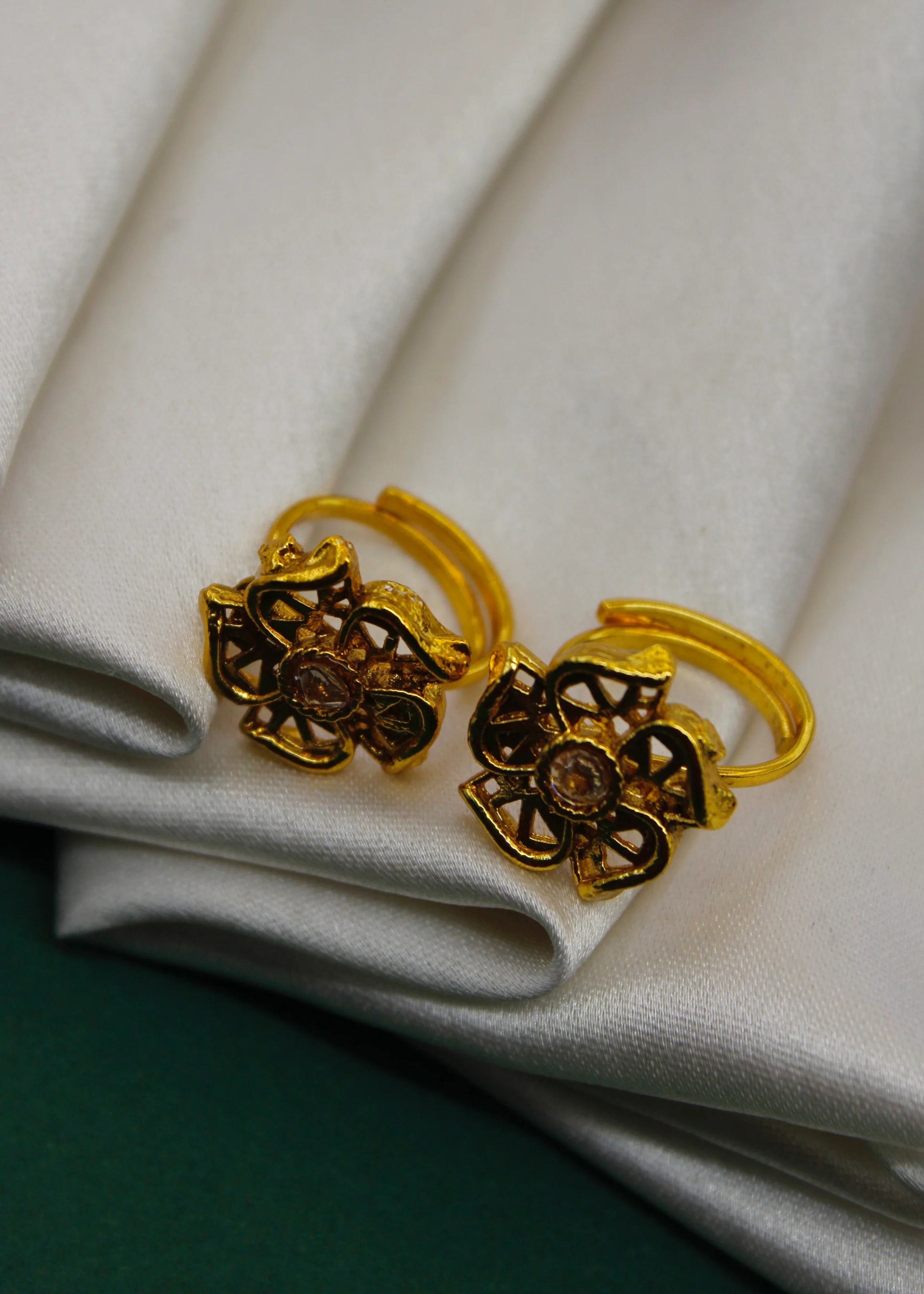 FANCY ANTIQUE BICHAVE - Image 3