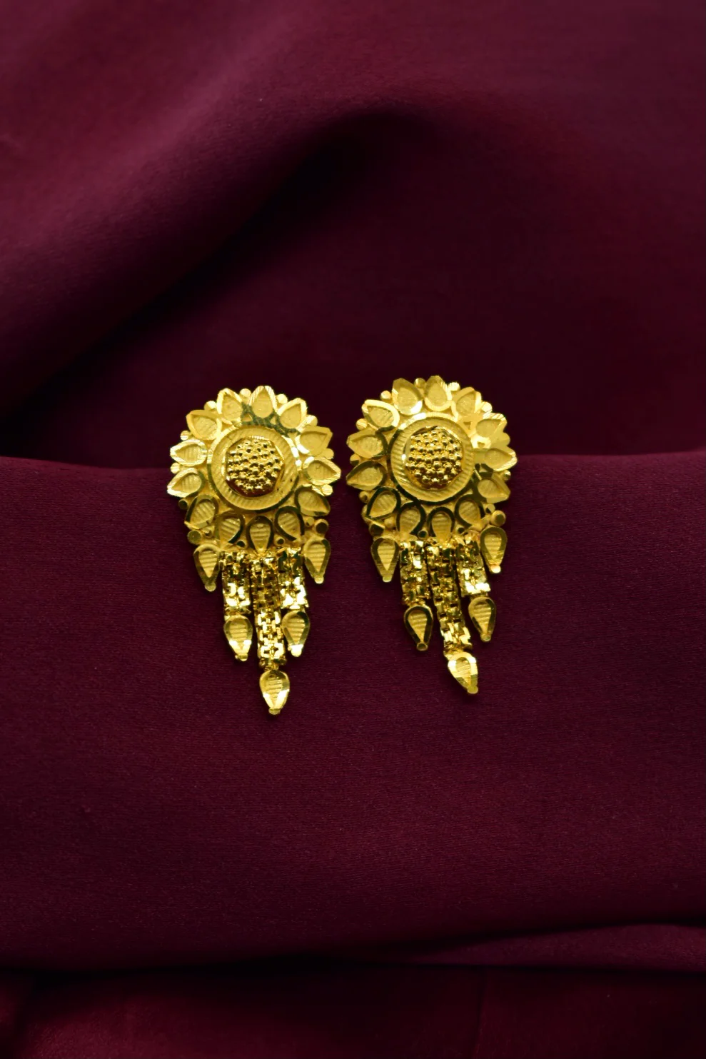 GRACEFUL DESIGNER EARRINGS - Image 7