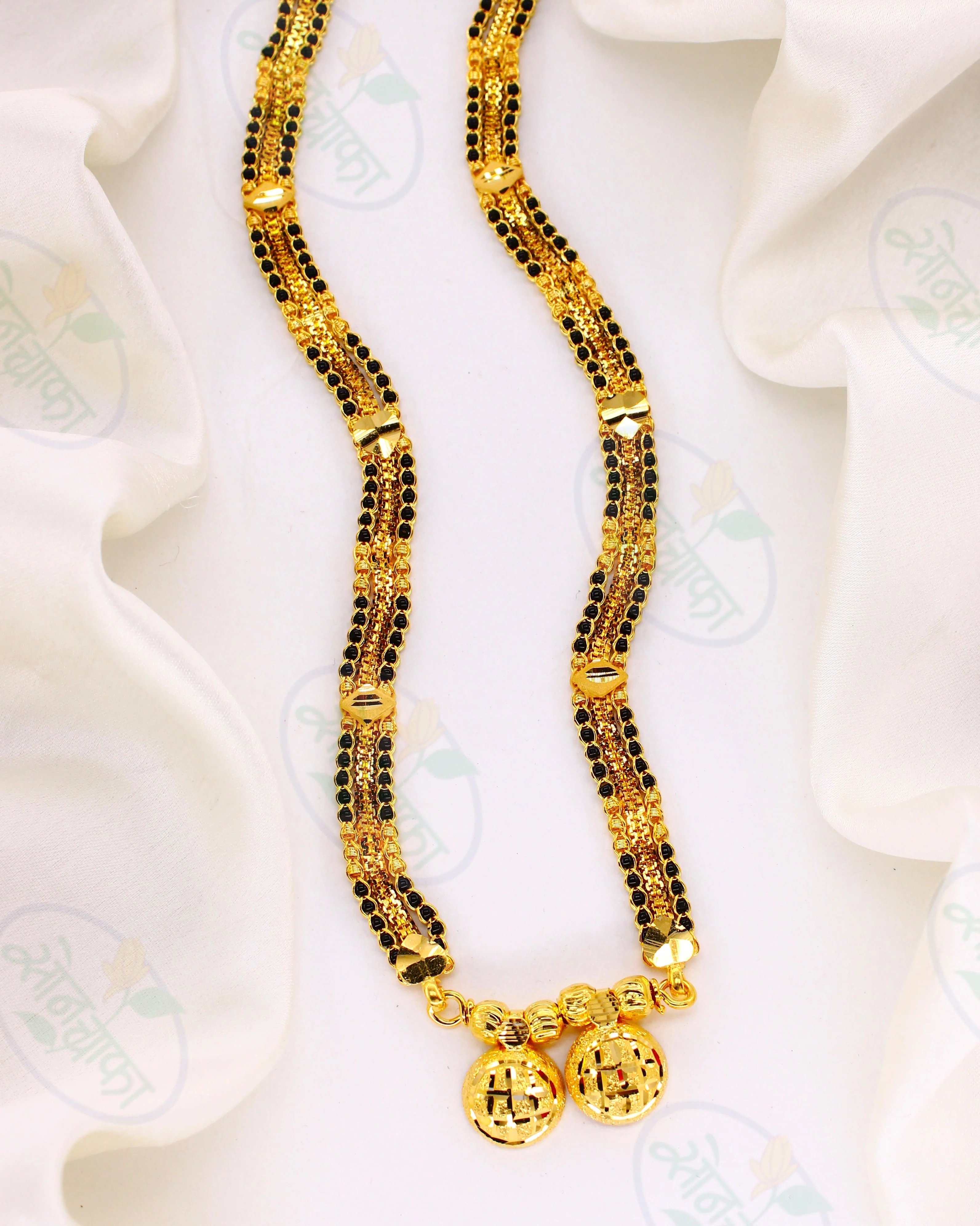 RAVISHING GOLD PLATED WATI PENDANT MANGALSUTRA - Image 3