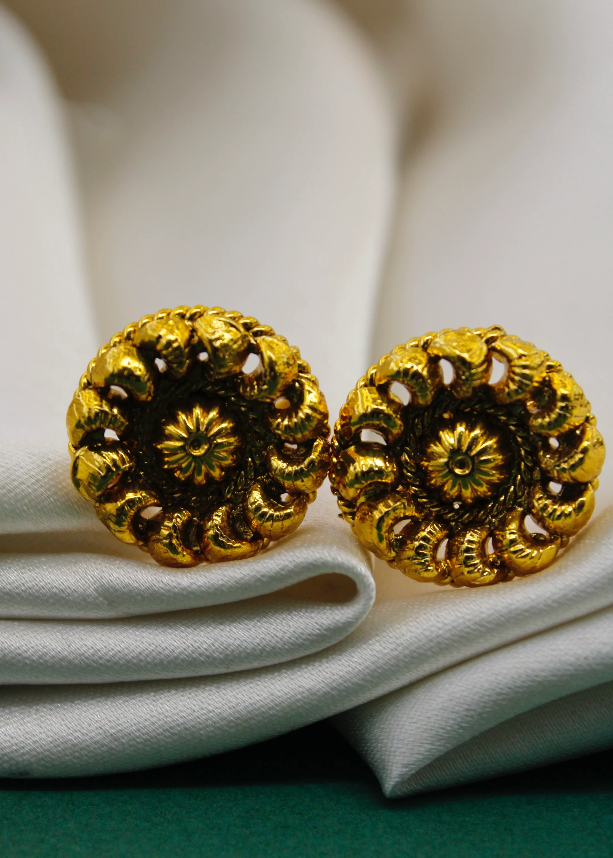 FANCY ANTIQUE BICHAVE - Image 4