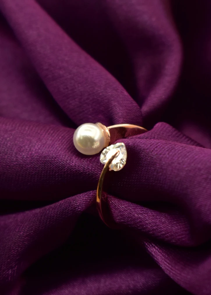 ELEGANT FINGER RING - Image 3