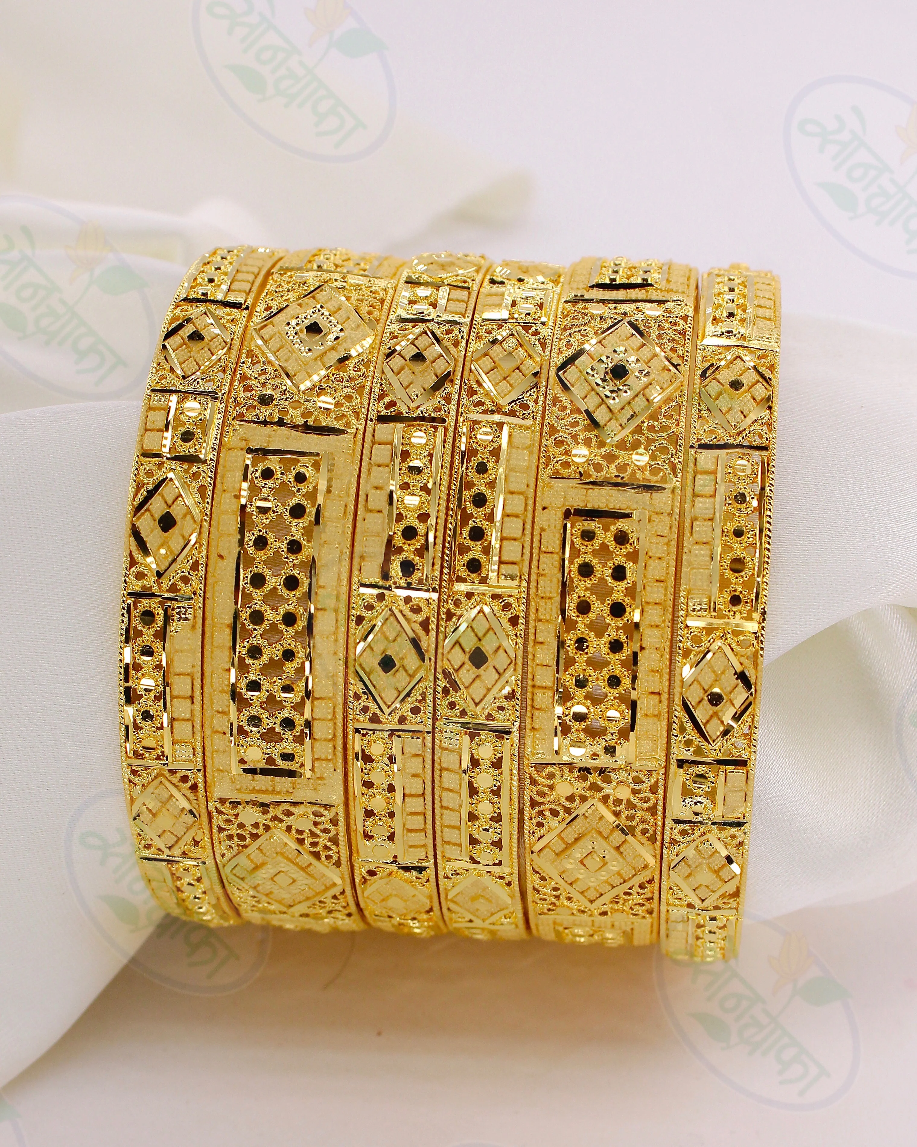 EXCLUISVE 6 PC BANGLES - Image 3