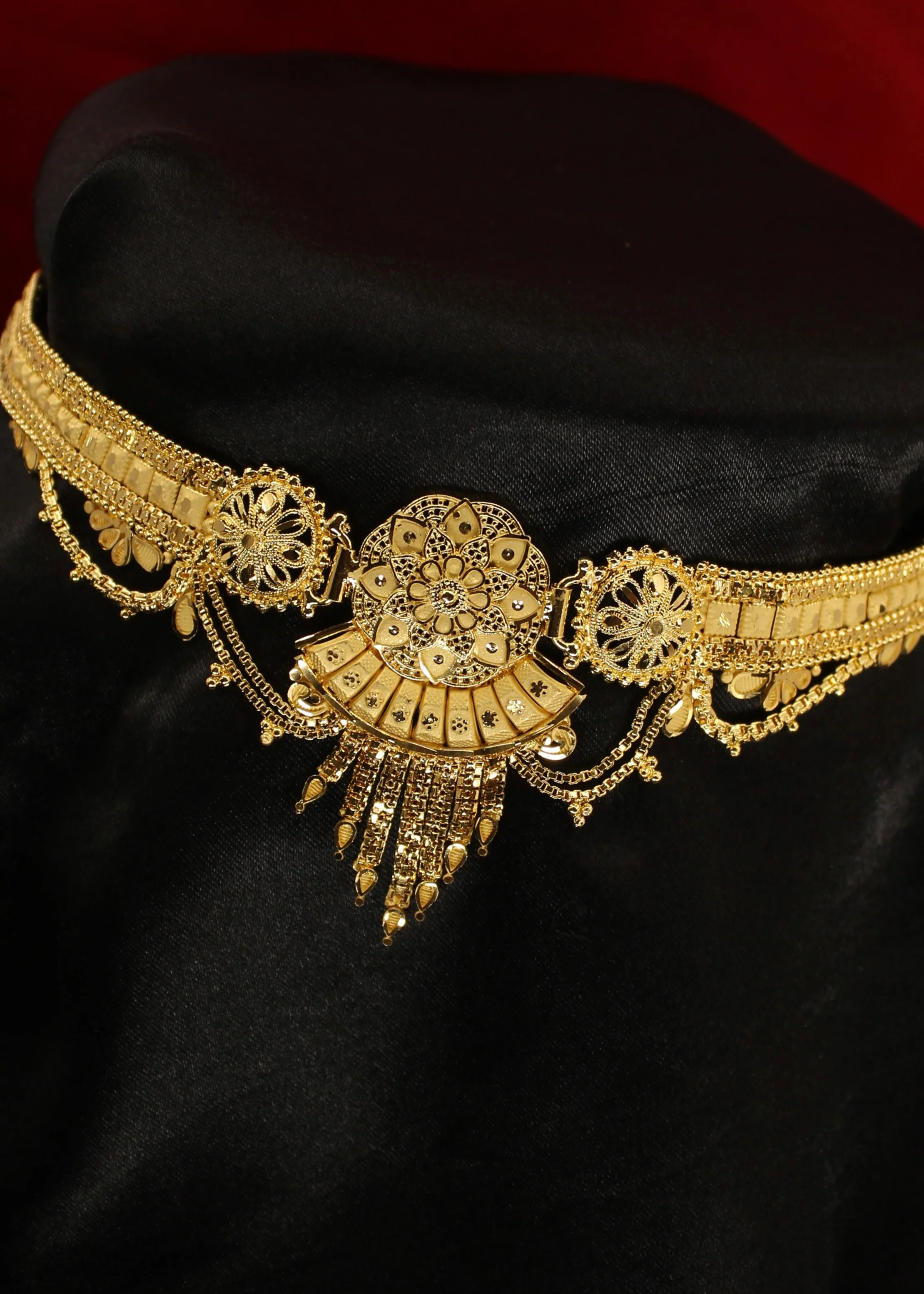 FLOWERET DESIGNER MEKHALA