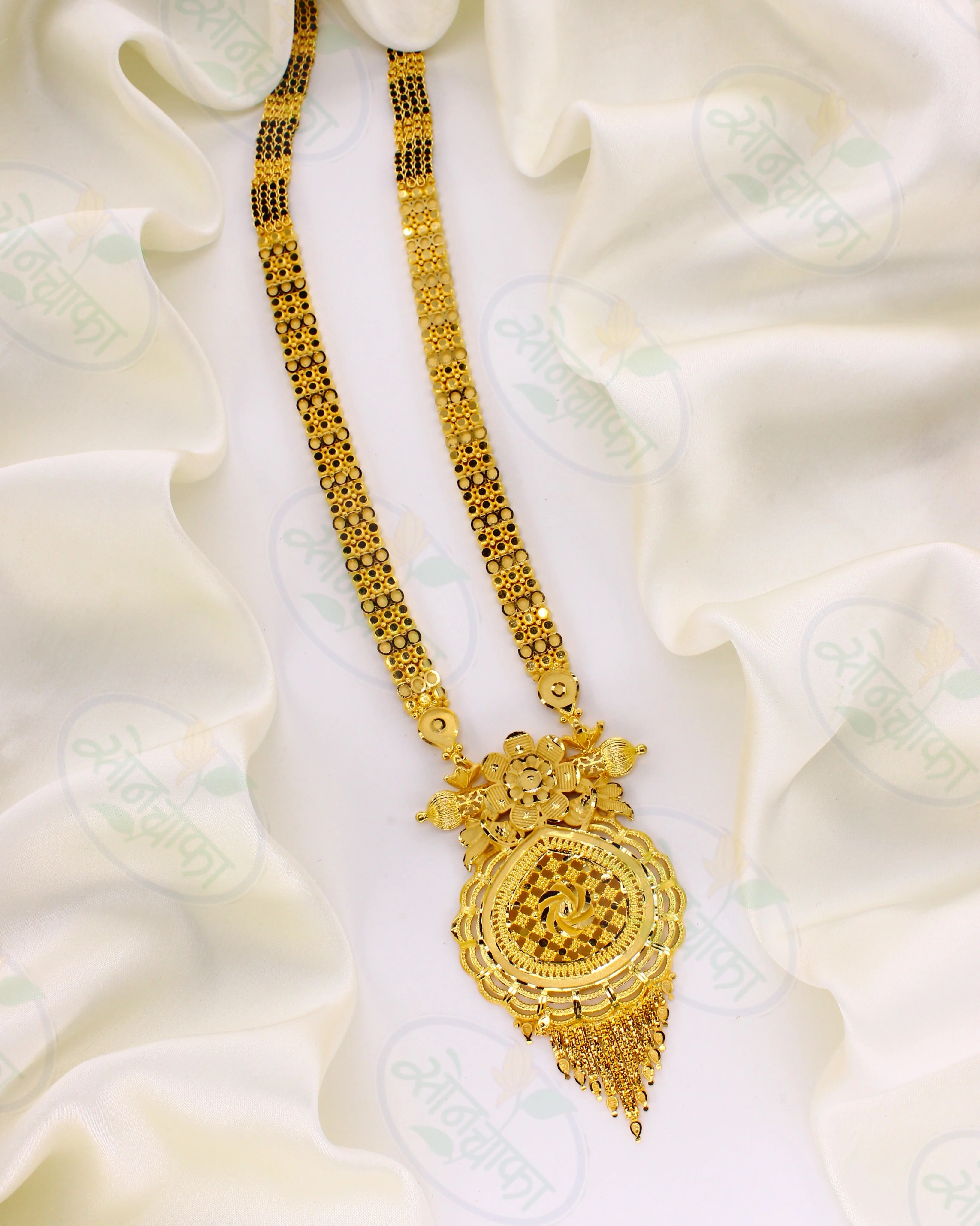 FLORAL CLASSY MANGALSUTRA - Image 2