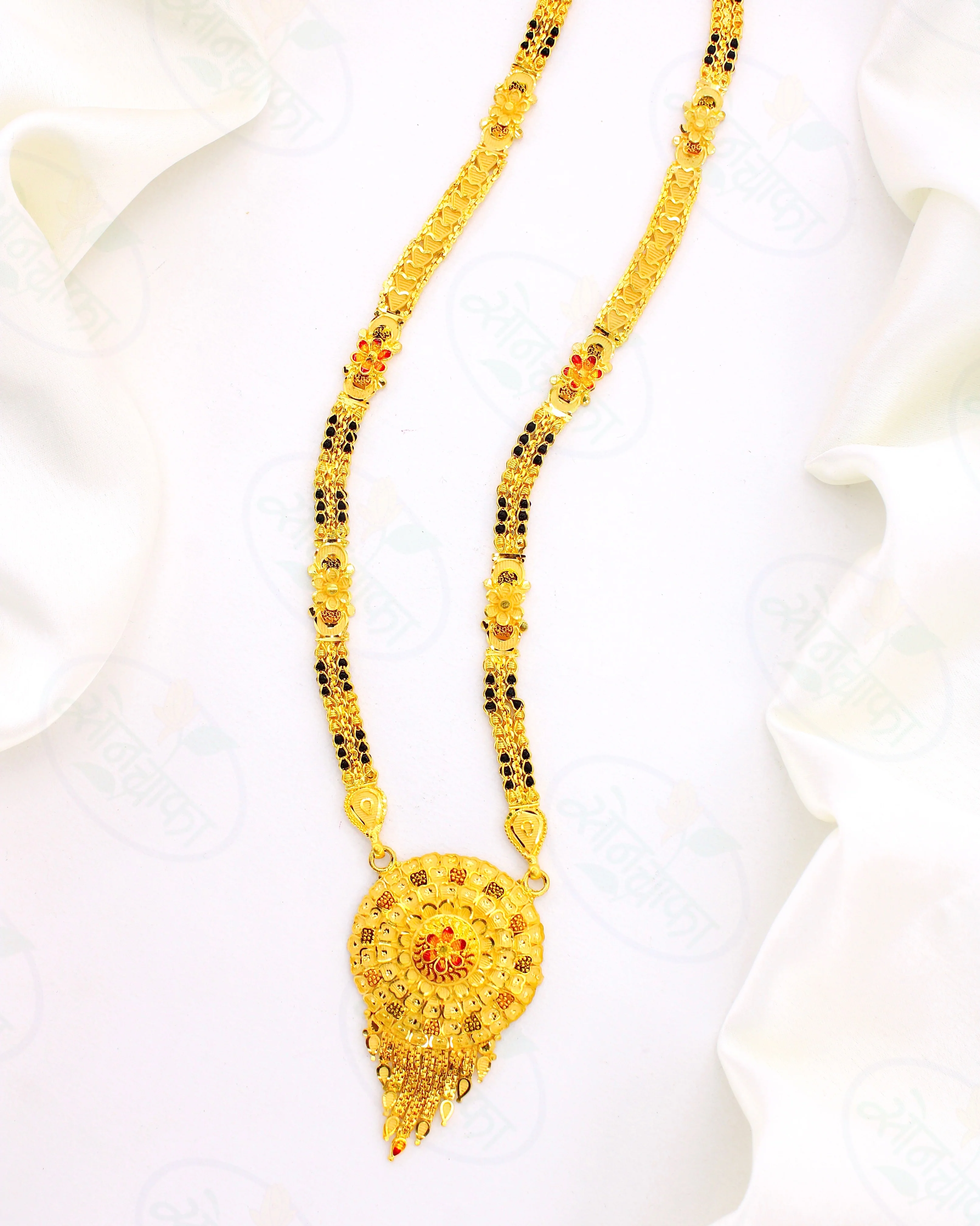 CAPTIVATING GOLDEN MANGALSUTRA - Image 3