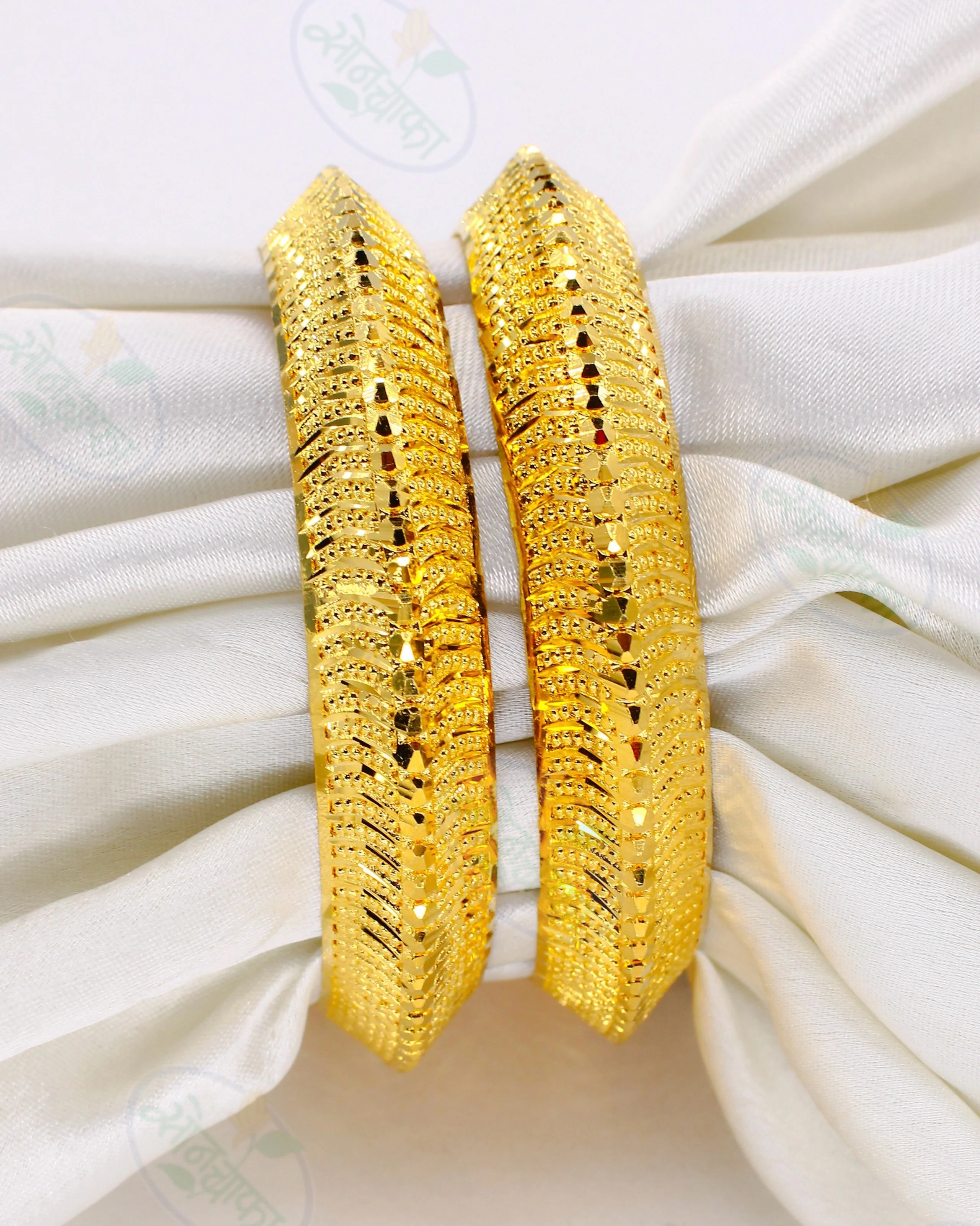 BRIGHT GOLD PLATED BANGLES - Image 3