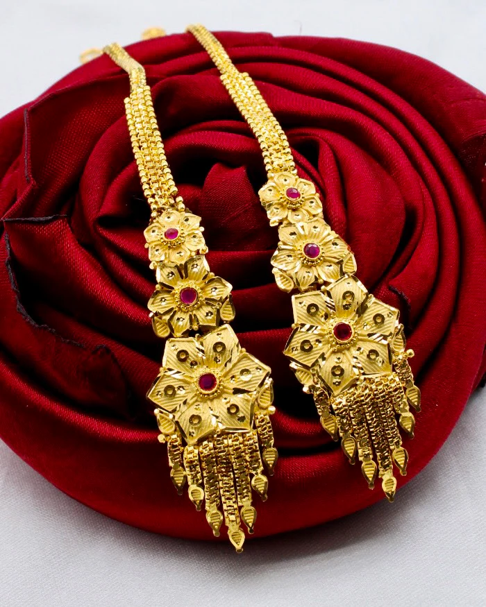 TEXTURED FLORAL KANCHAIN WITH EARRINGS - Image 5