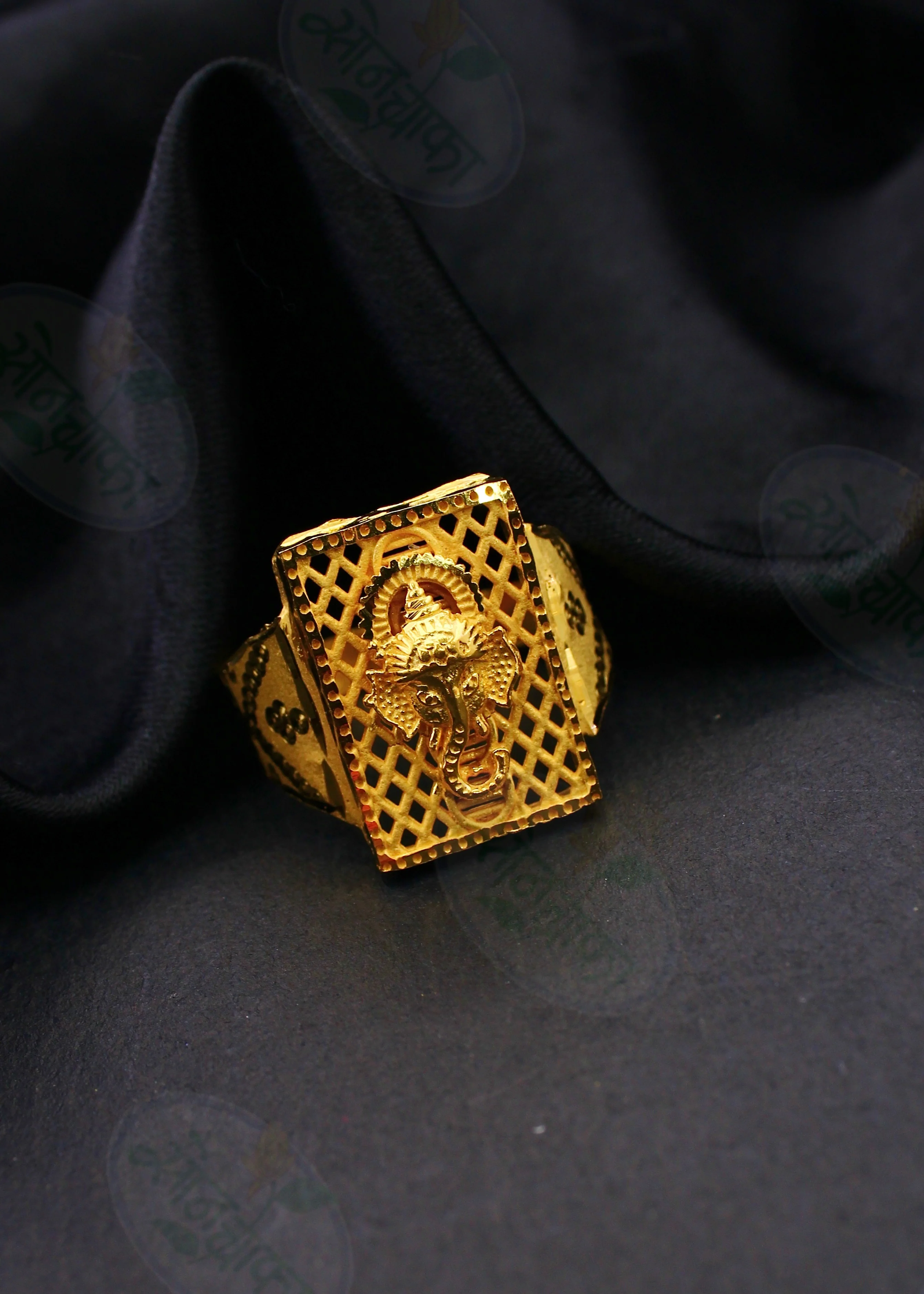 VIBRANT LORD GANESHA GOLDEN RING - Image 2