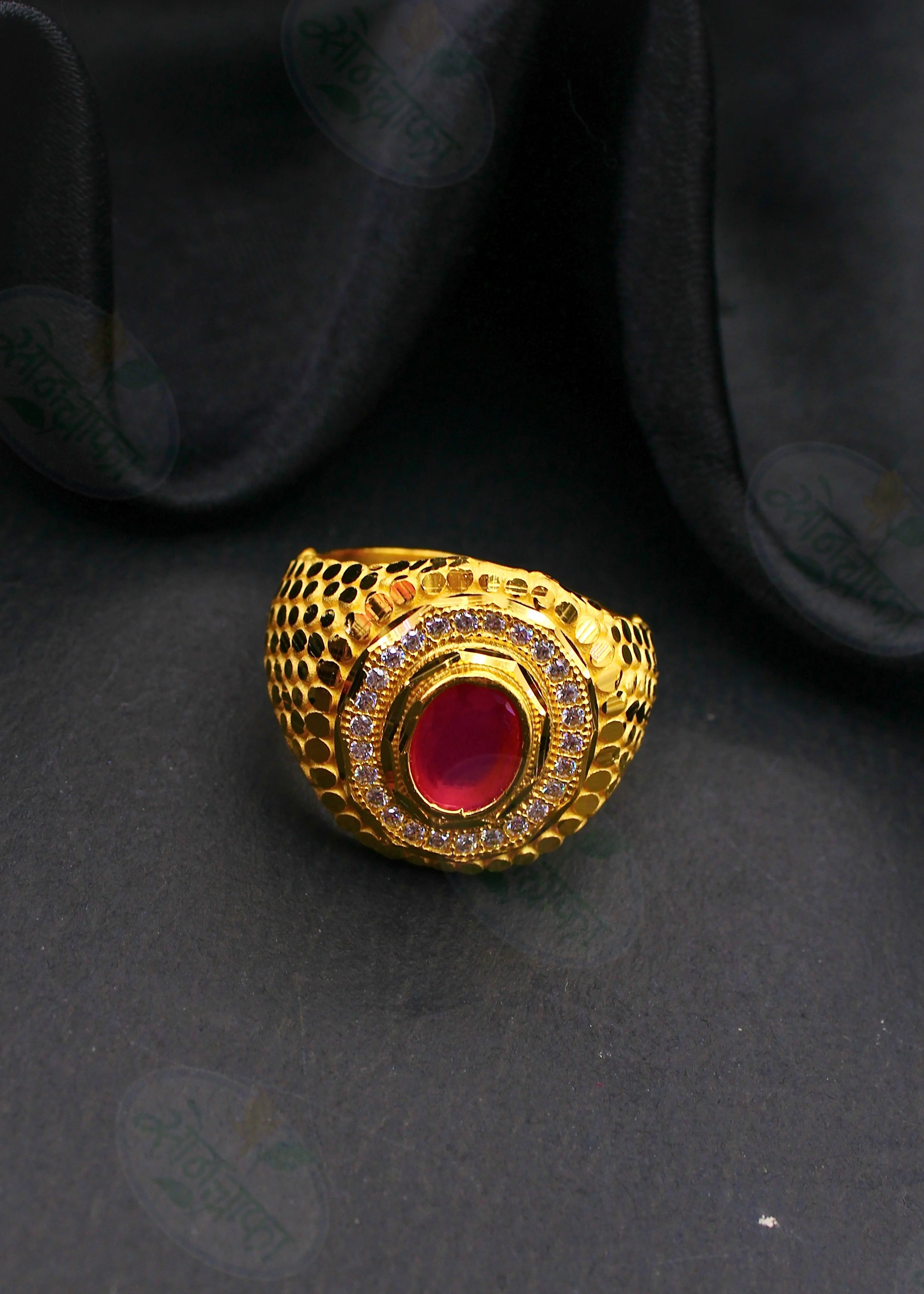 STYLISED GOLDEN RING