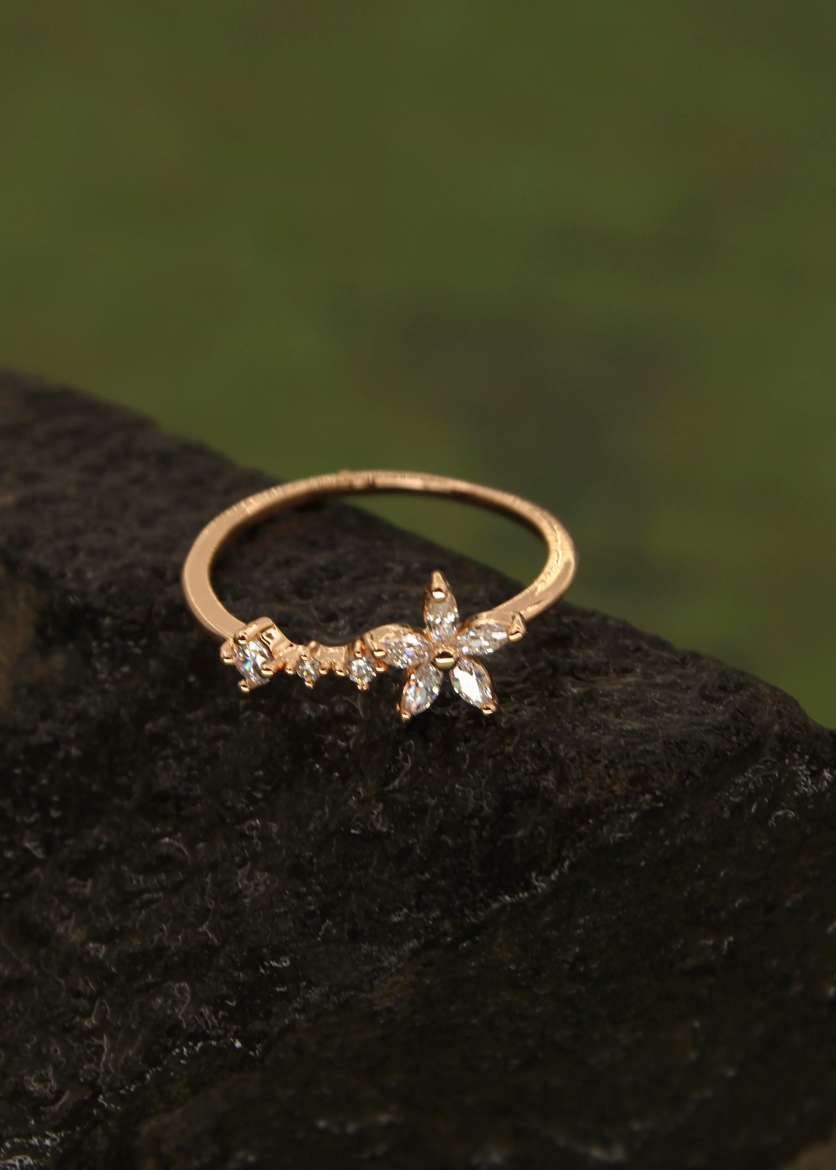 FLORESCENCE FINGER RING - Image 3