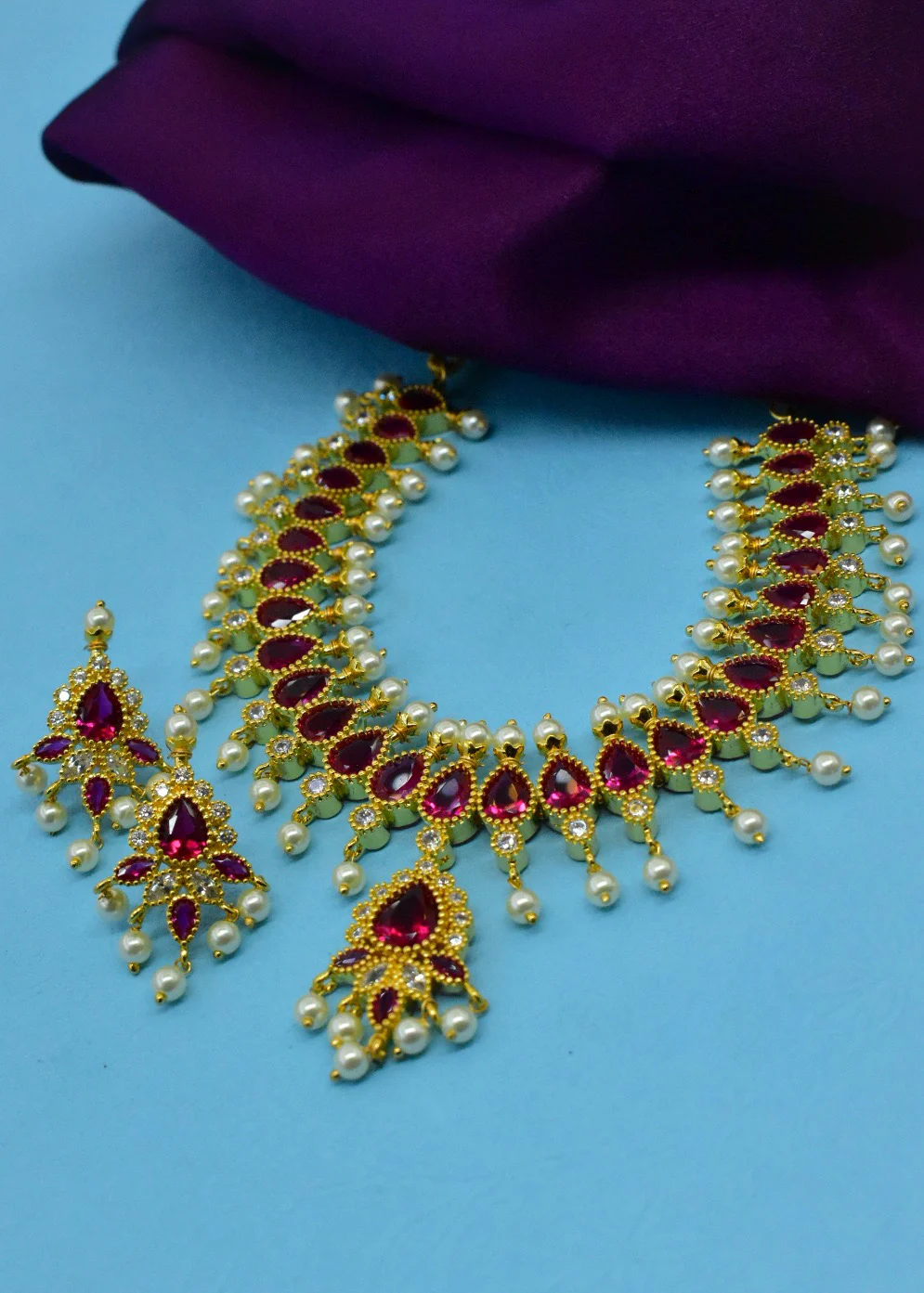DAZZLING MOTI NECKLACE - Image 2