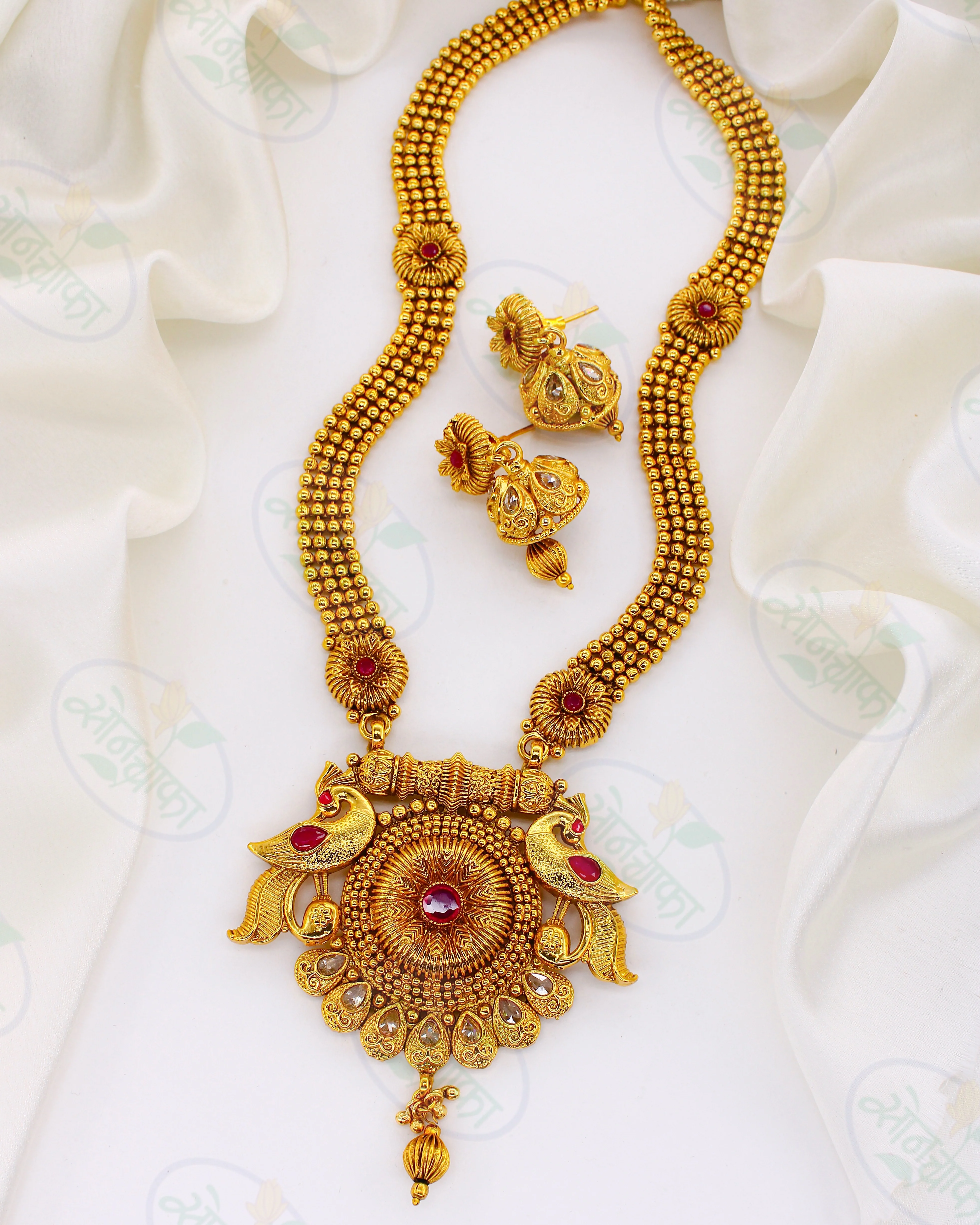 MARVELLOUS PEACOCK ANTIQUE NECKLACE - Image 4