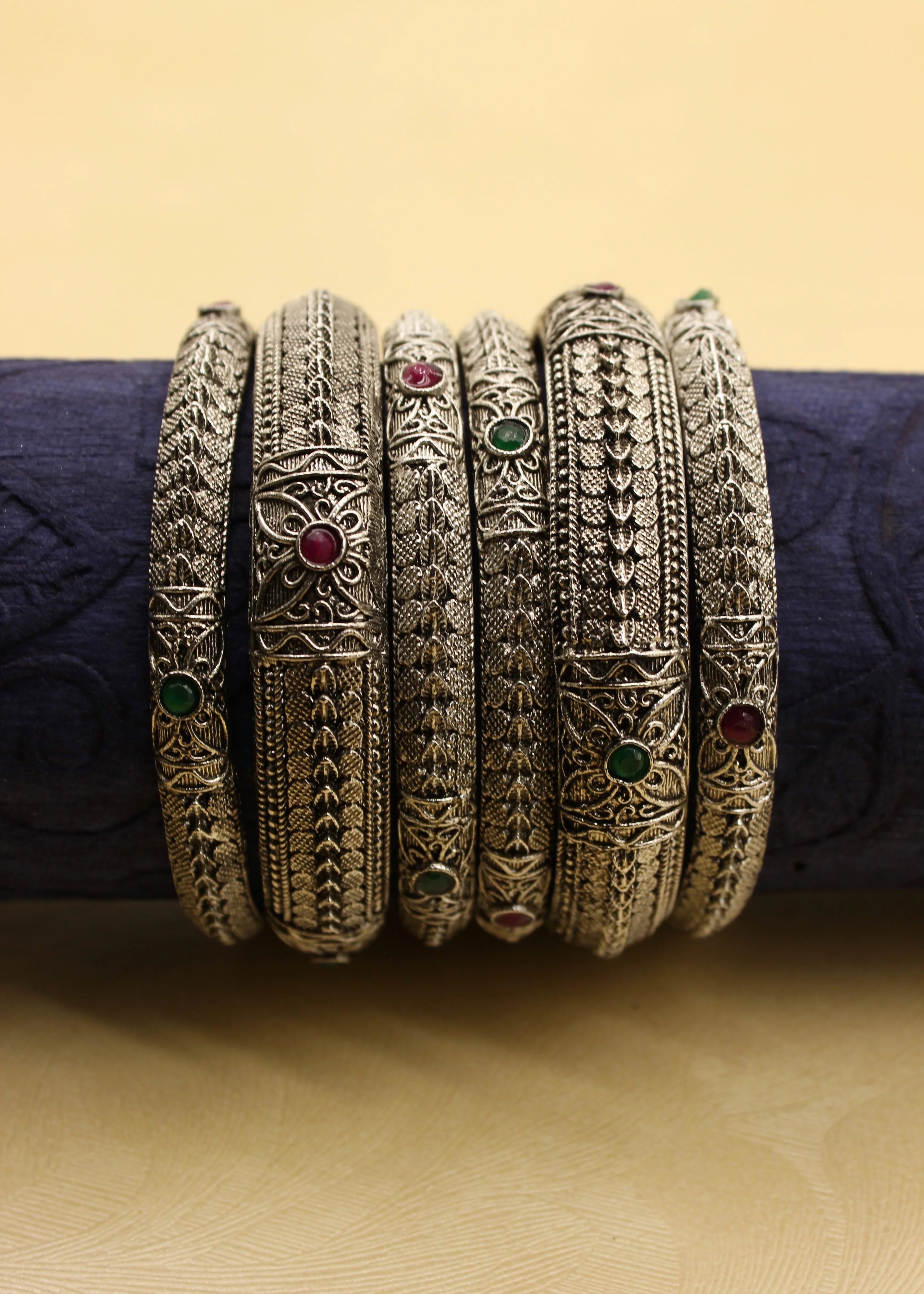 EXCLUSIVE DESIGNER OXIDISED BANGLES - Image 2