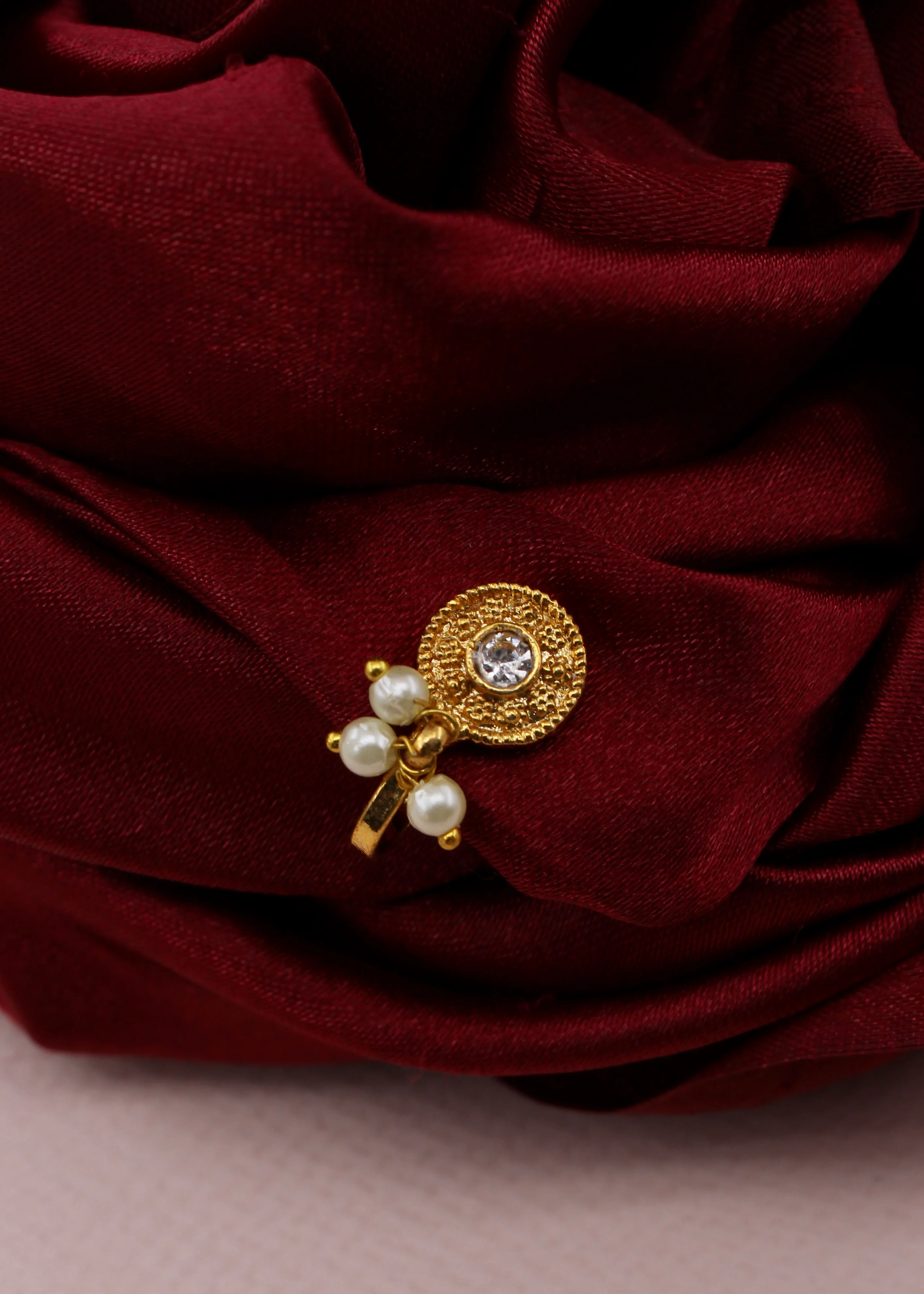 ROUND SHAPE MATTE NOSE PIN - Image 4