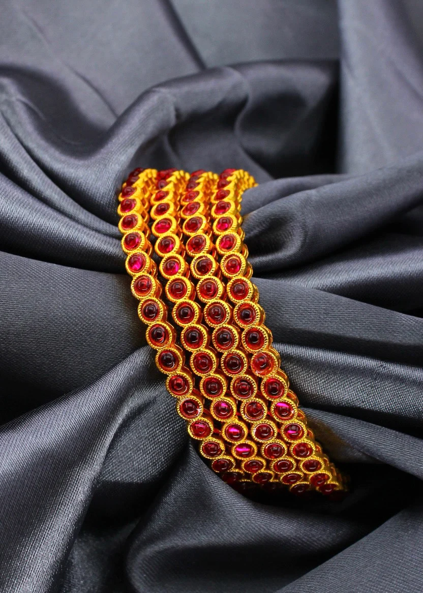 RADIANT PESHWAI BANGLES