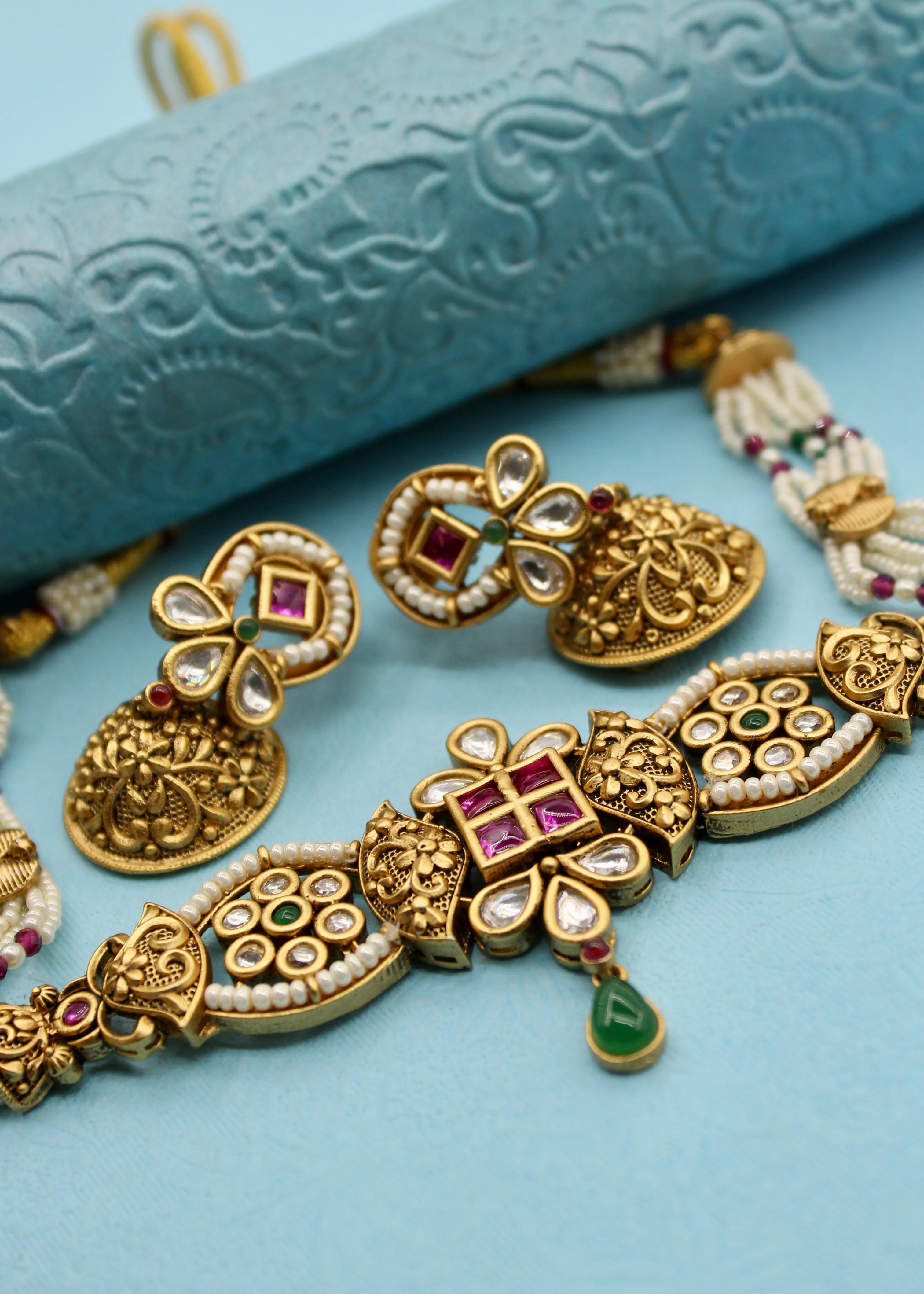 RADIANT FLORET CHOKER NECKLACE - Image 2