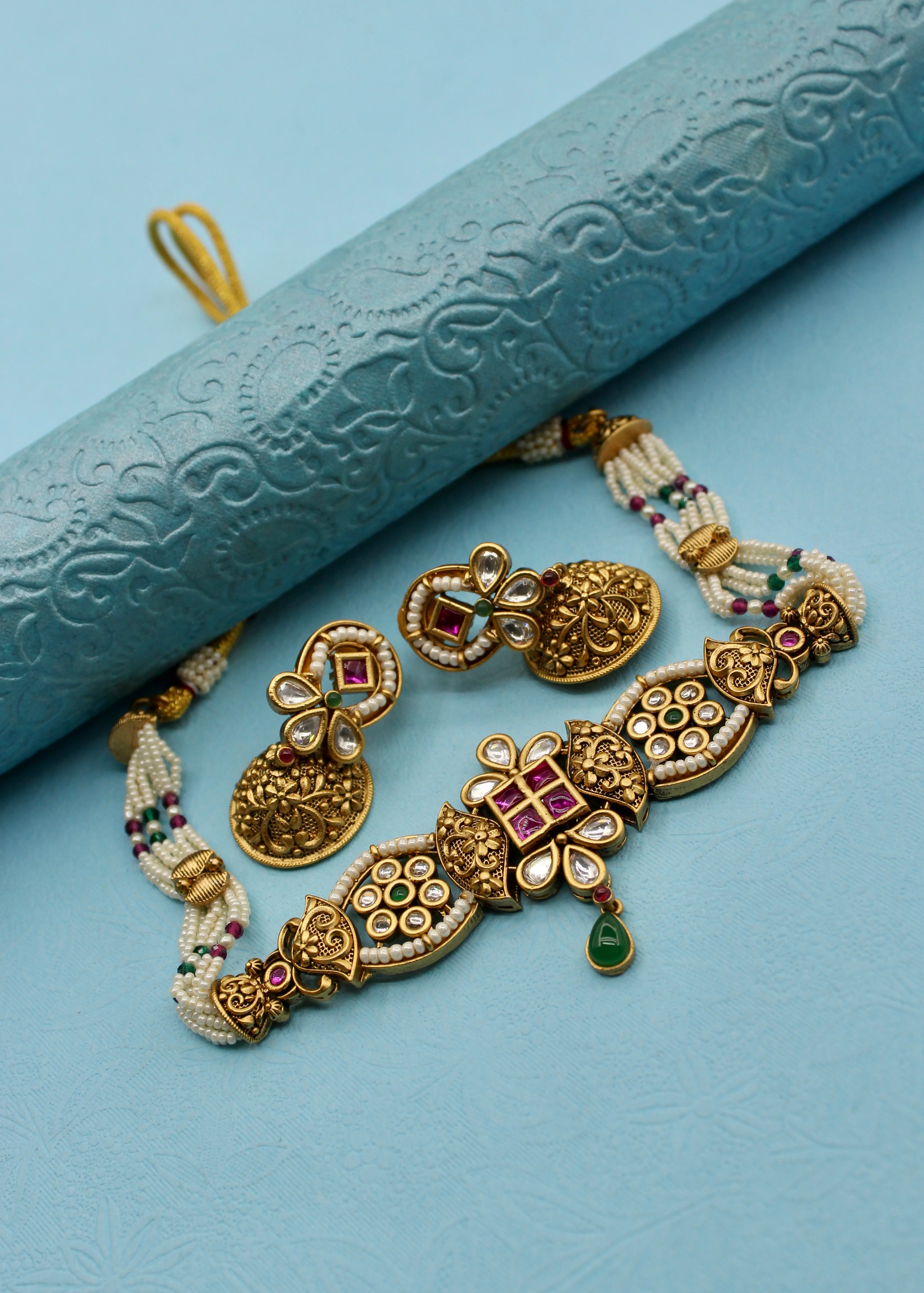 RADIANT FLORET CHOKER NECKLACE - Image 3