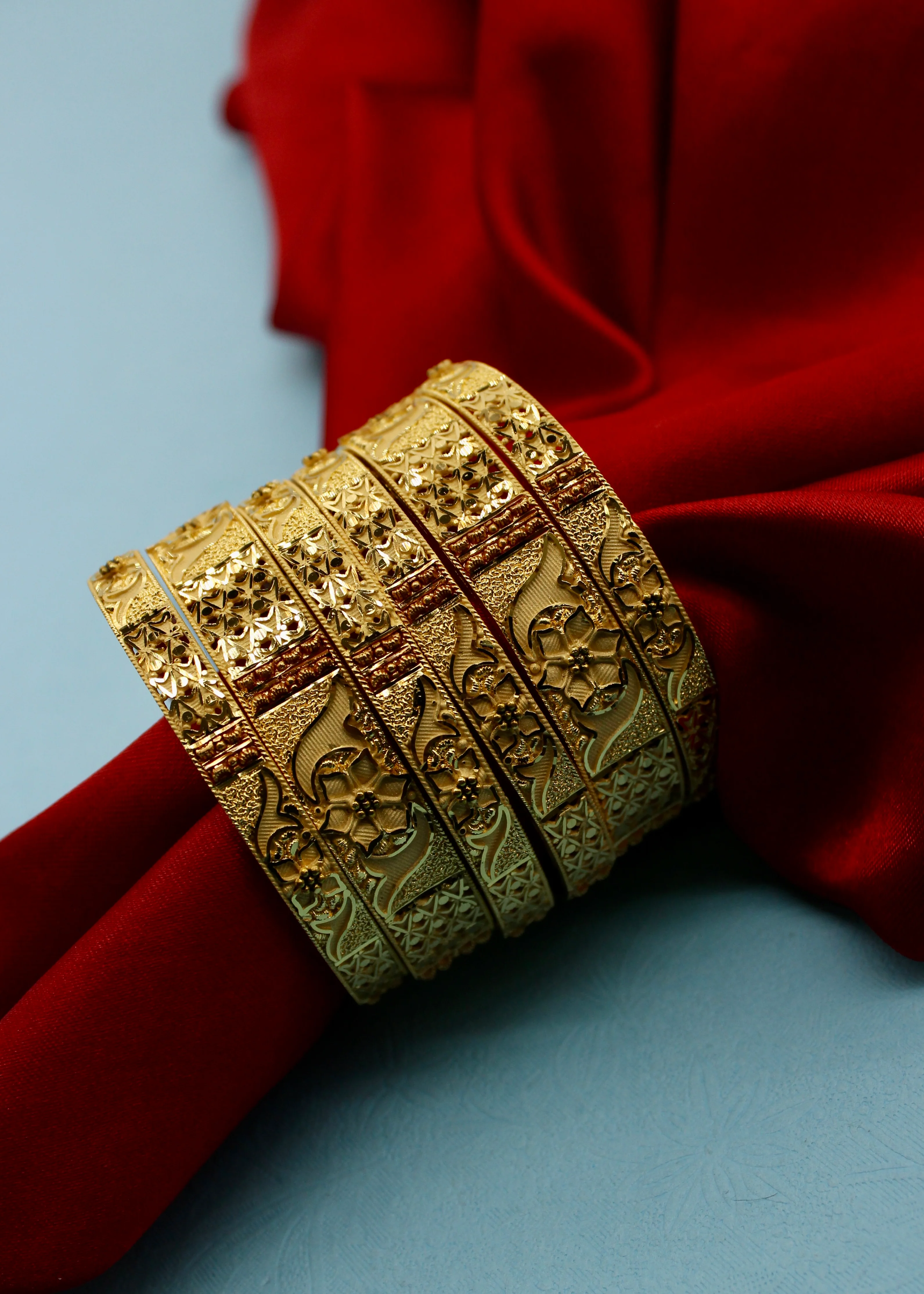 FLOWERET GOLD PLATED BANGLES - Image 7