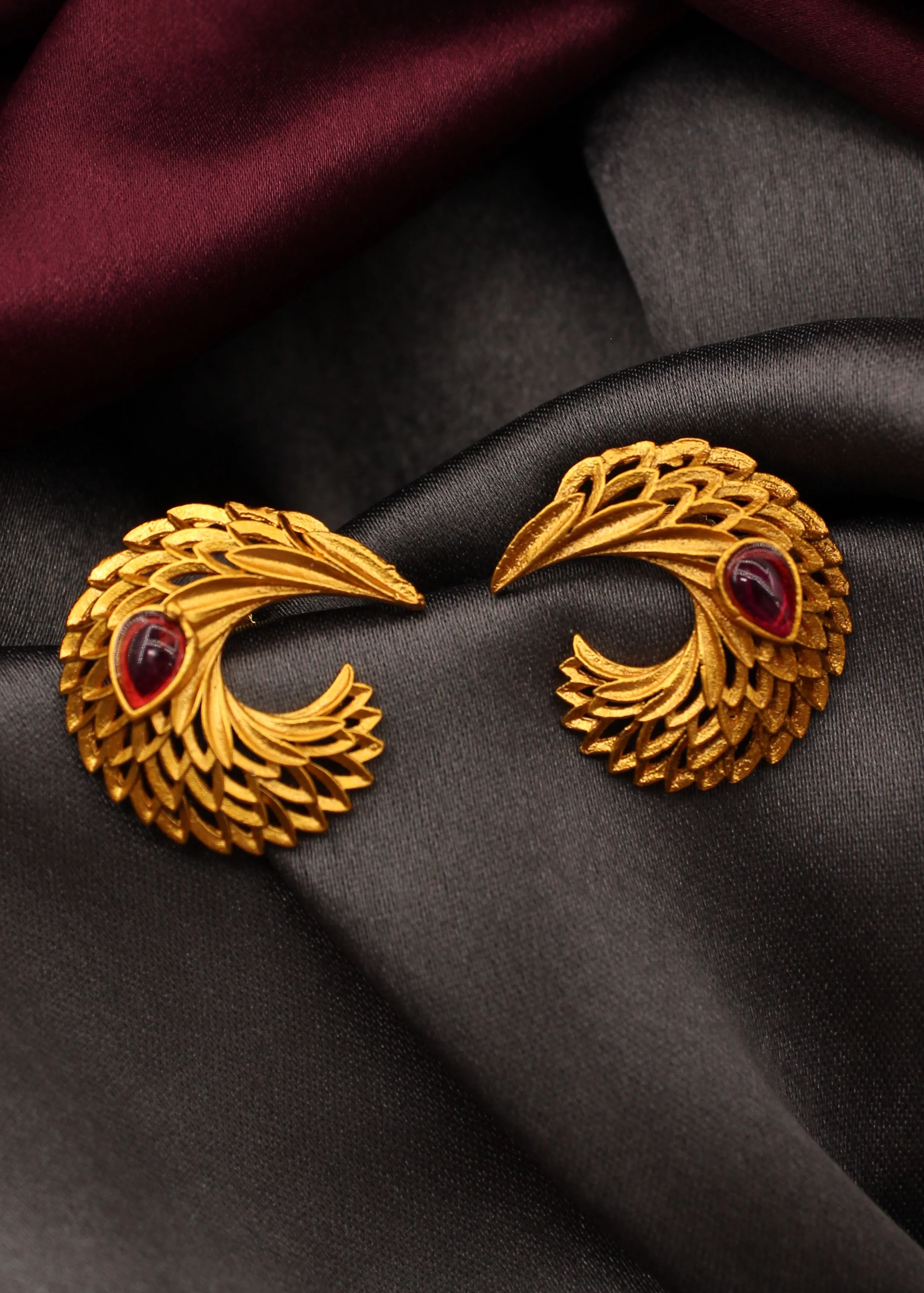ETHNIC DESIGNER EAR-TOPS