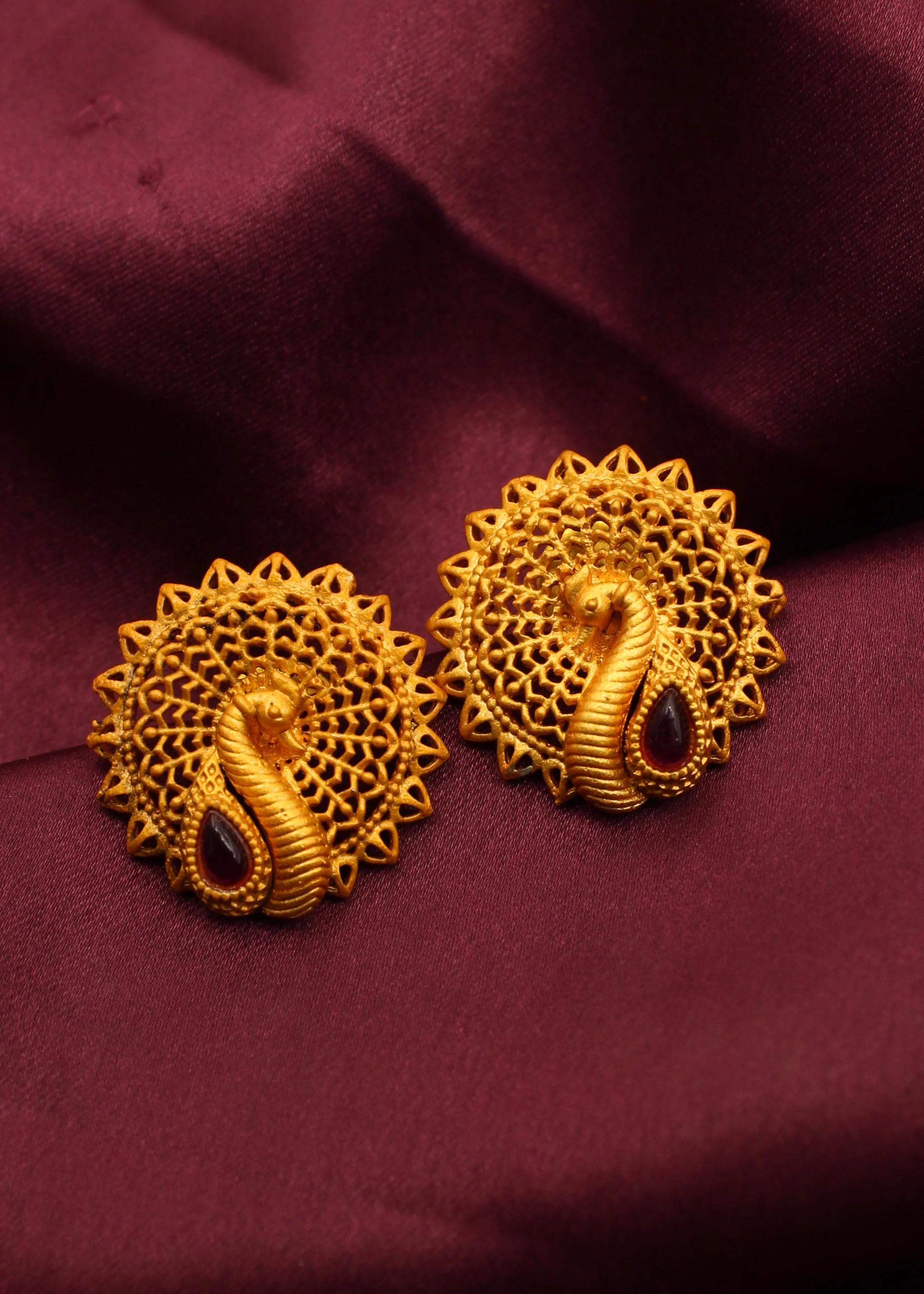 STYLISH PEACOCK STUDS - Image 7