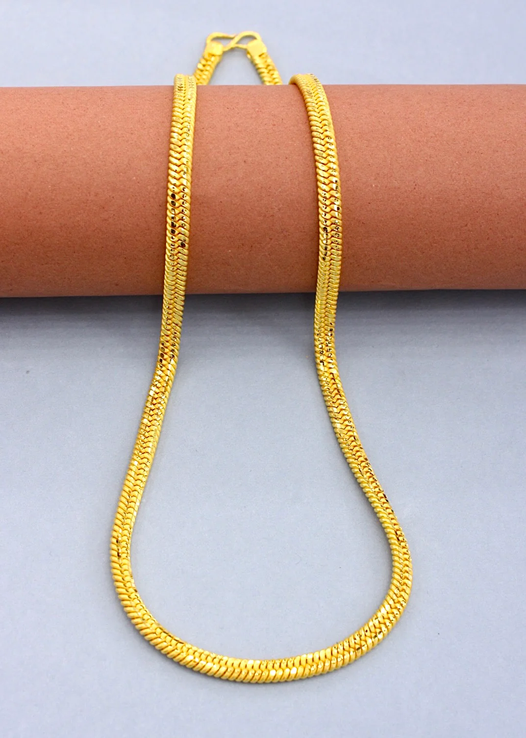 IMPRESSIVE GOLD PLATED CHAIN - Image 4