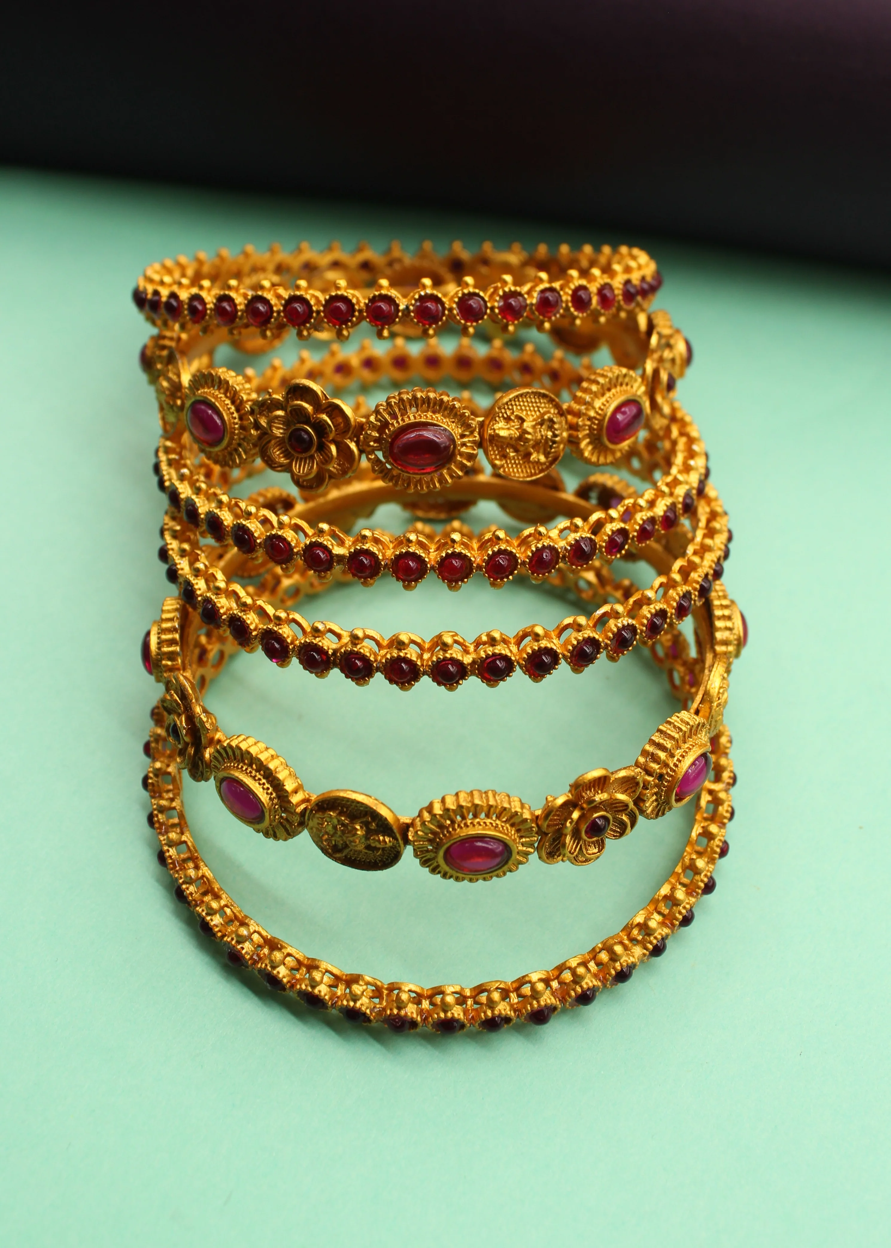 TEMPLE DESIGNER PESHWAI BANGLES - Image 3