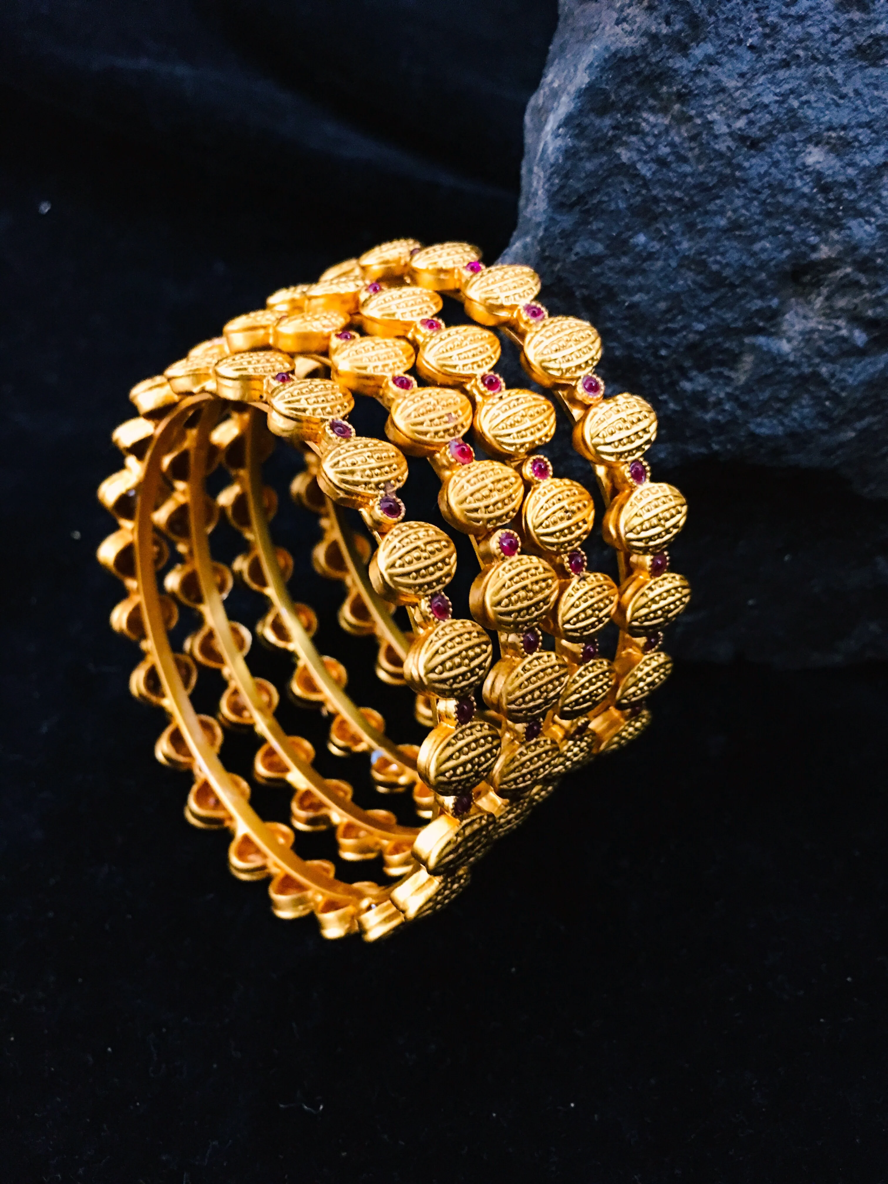 GOLD FINISH SIMPLE BANGLES - Image 4