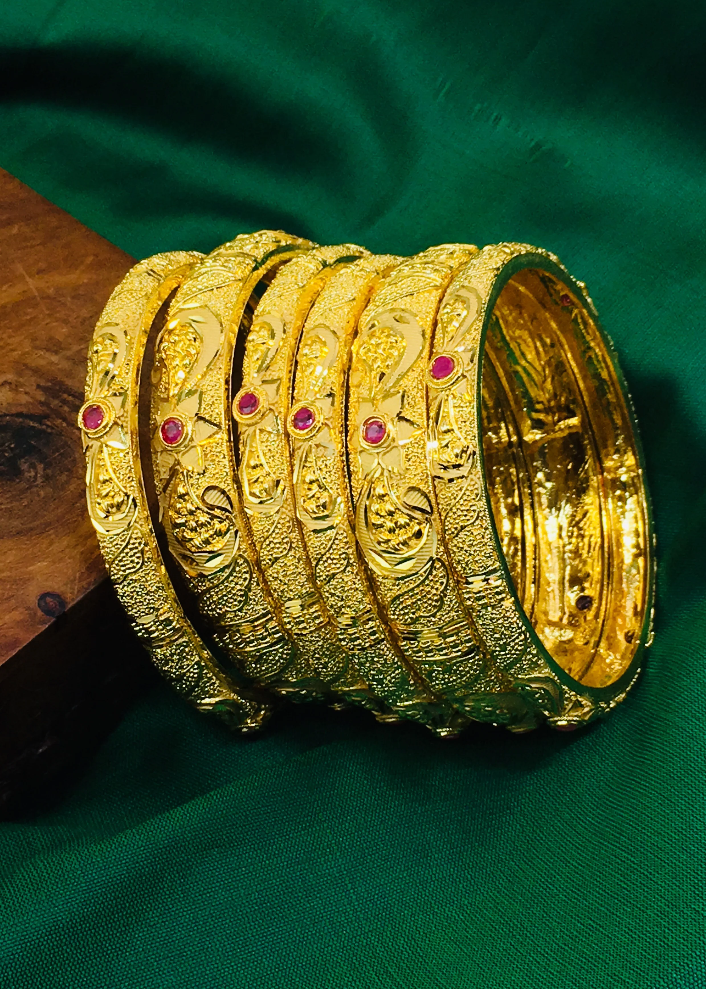 STUNNING GOLD PLATED BANGLES - Image 5