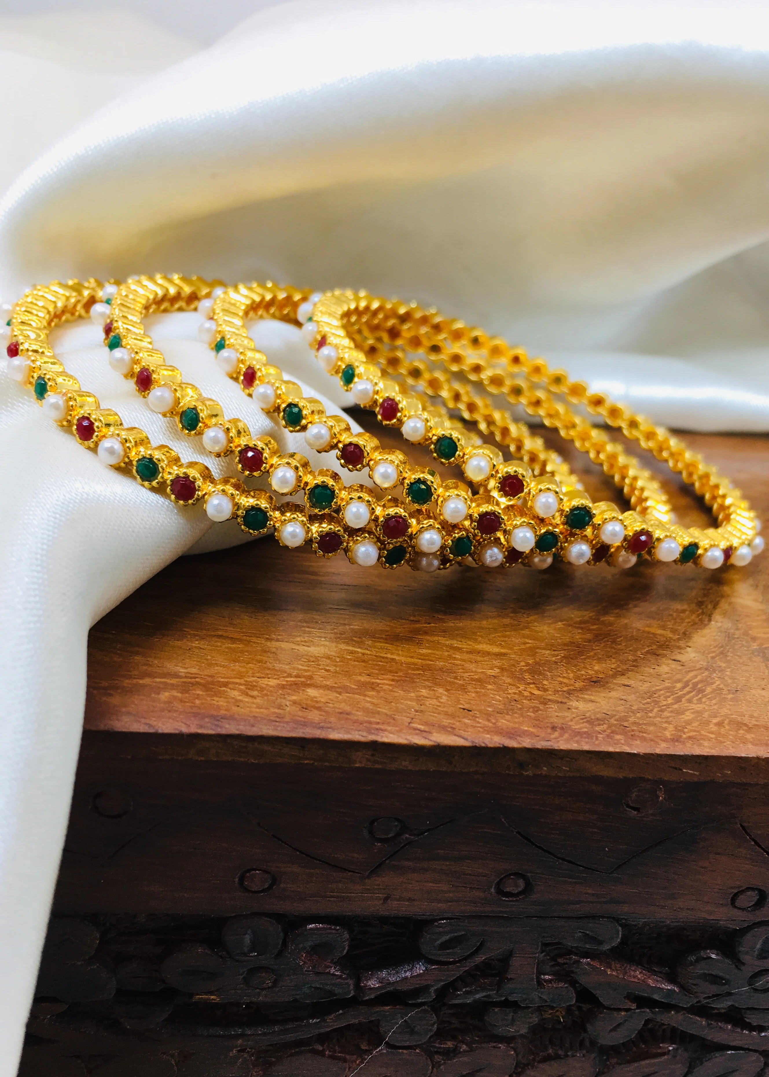 PEARL BEADS WITH STONE BANGLES - Image 5