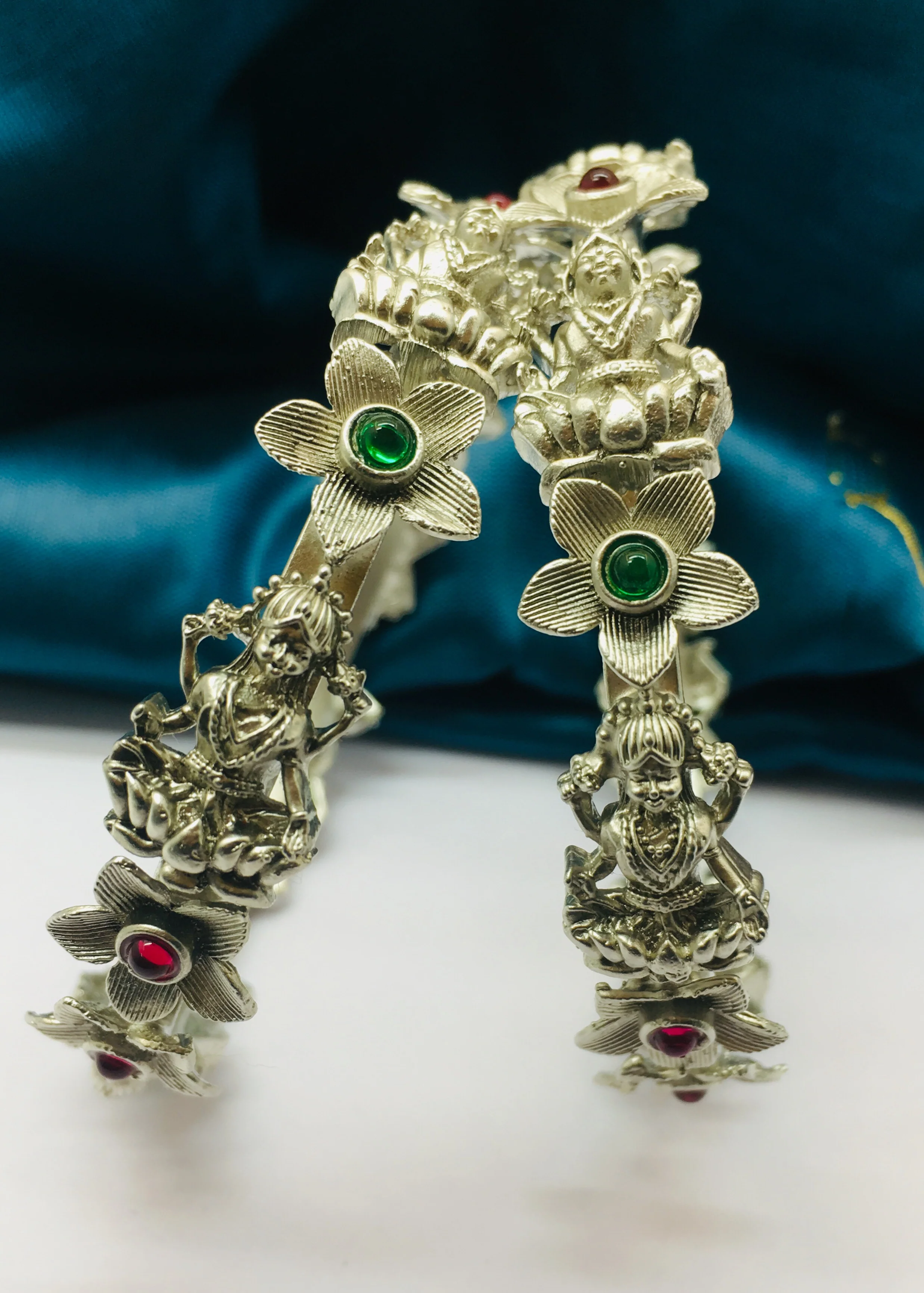 FLORAL WITH LAXMI DESIGNER BANGLES - Image 9