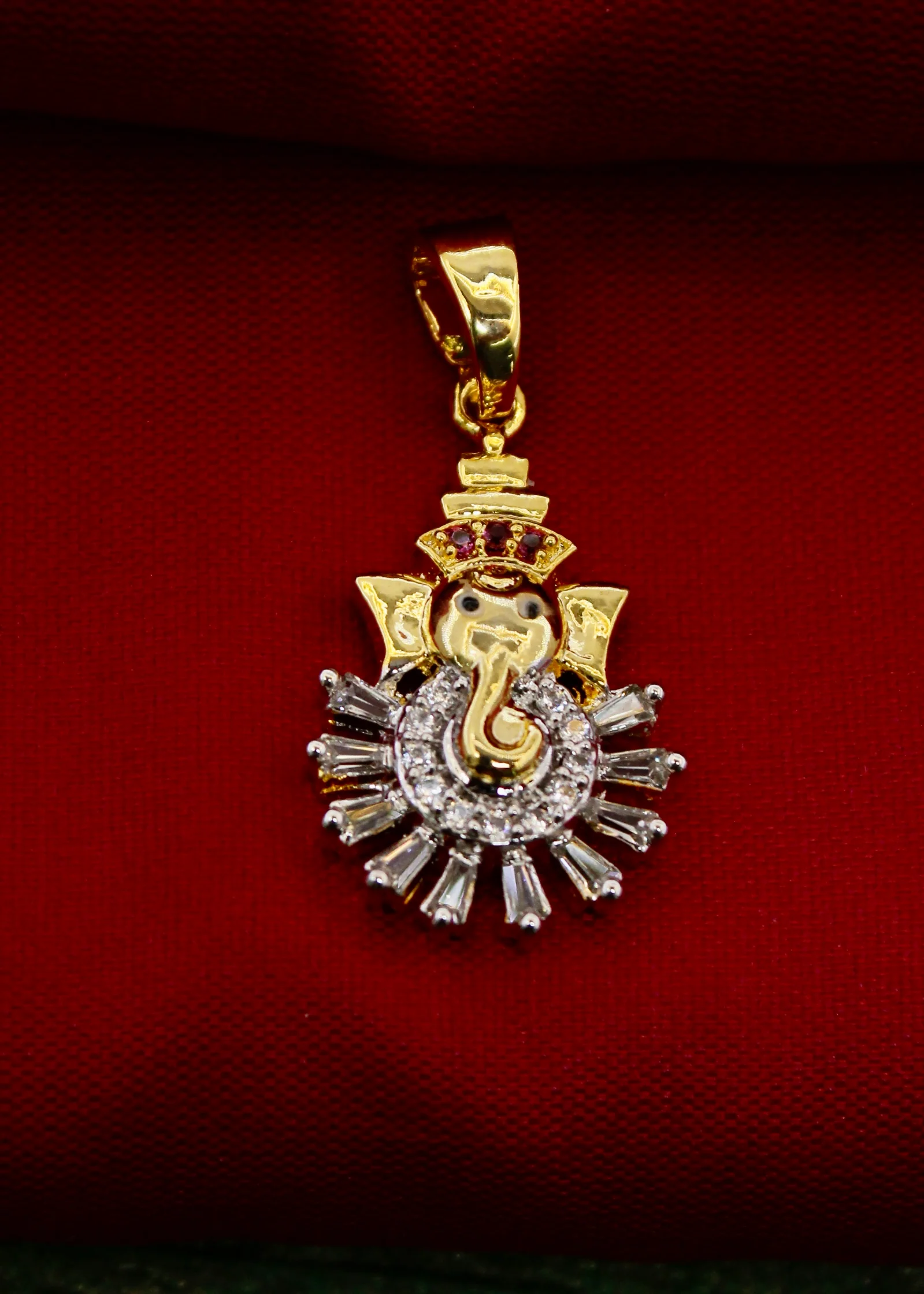 SMALL GANPATI PENDANT - Image 3