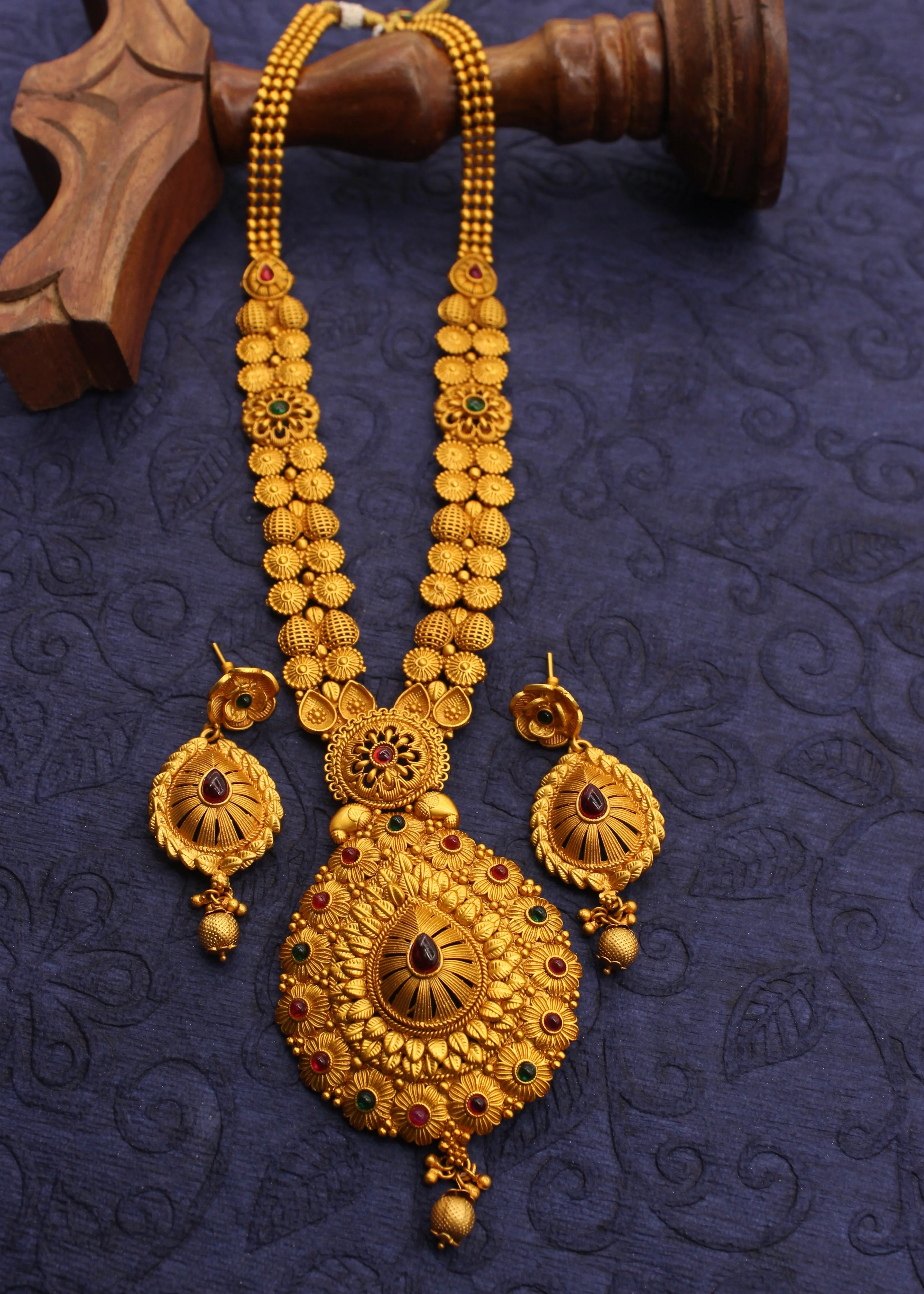 ENTICING PESHWAI NECKLACE - Image 4