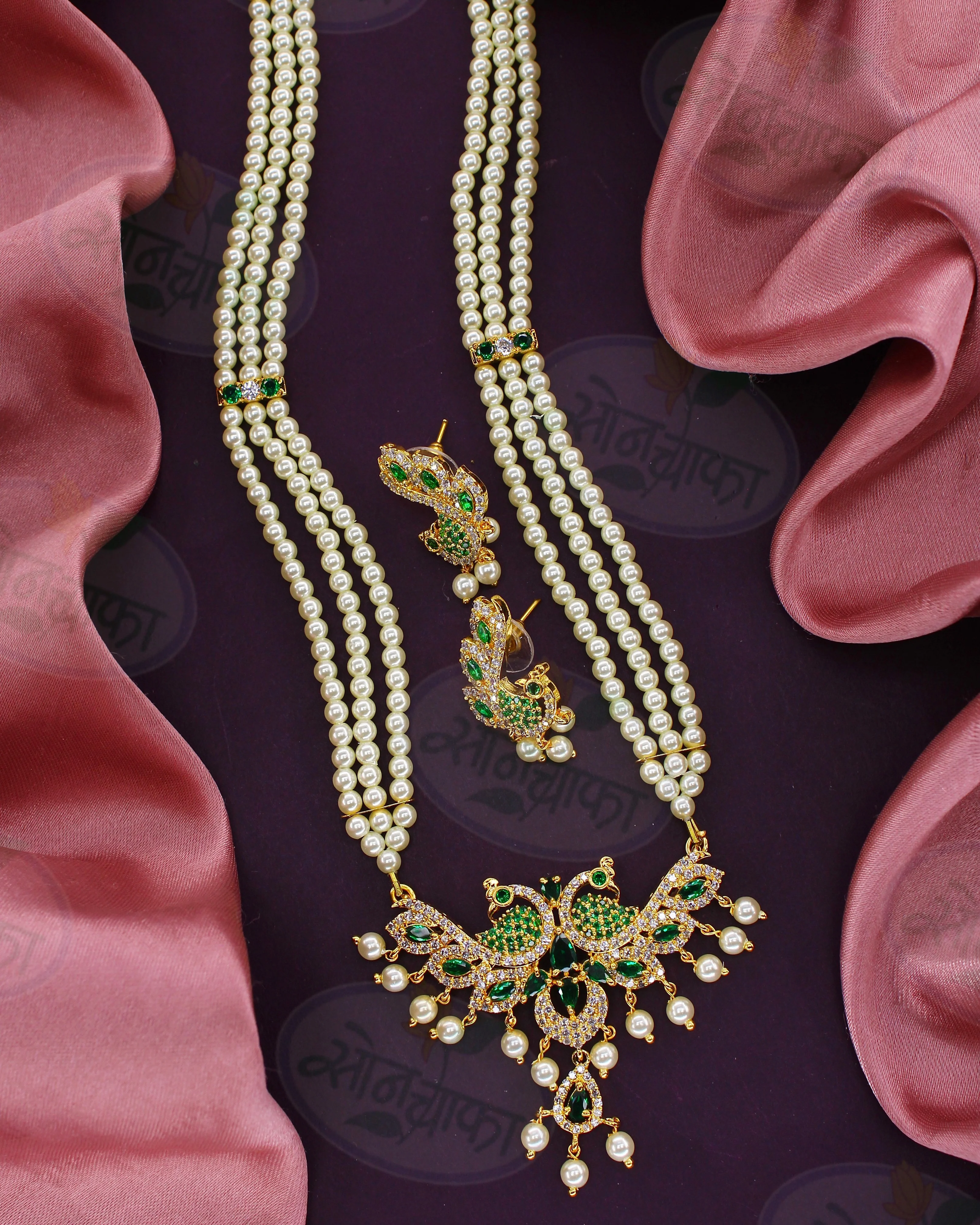 ELEGANT PEARL & DIAMOND NECKLACE - Image 5