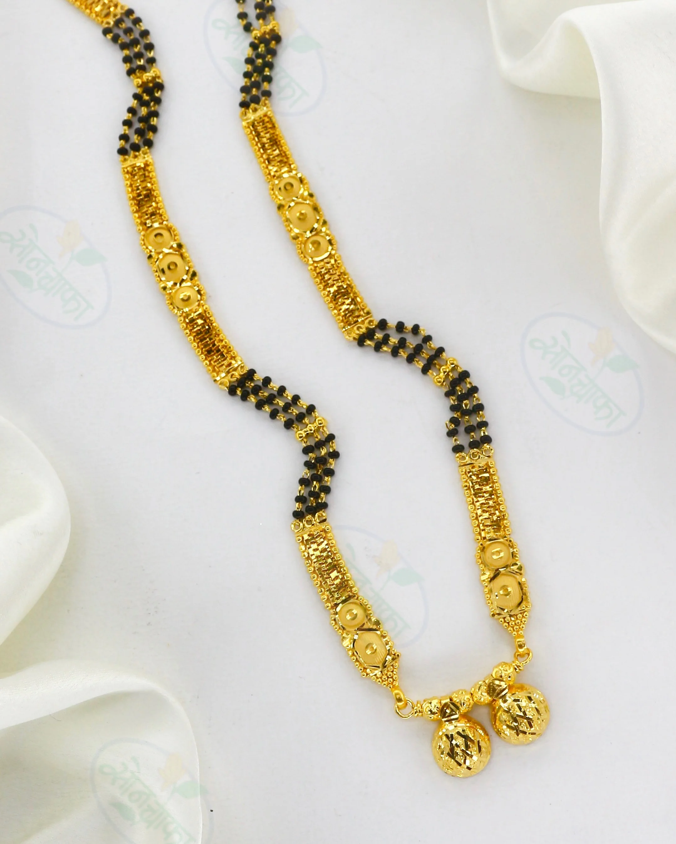 WATI PENDANT MANGALSUTRA