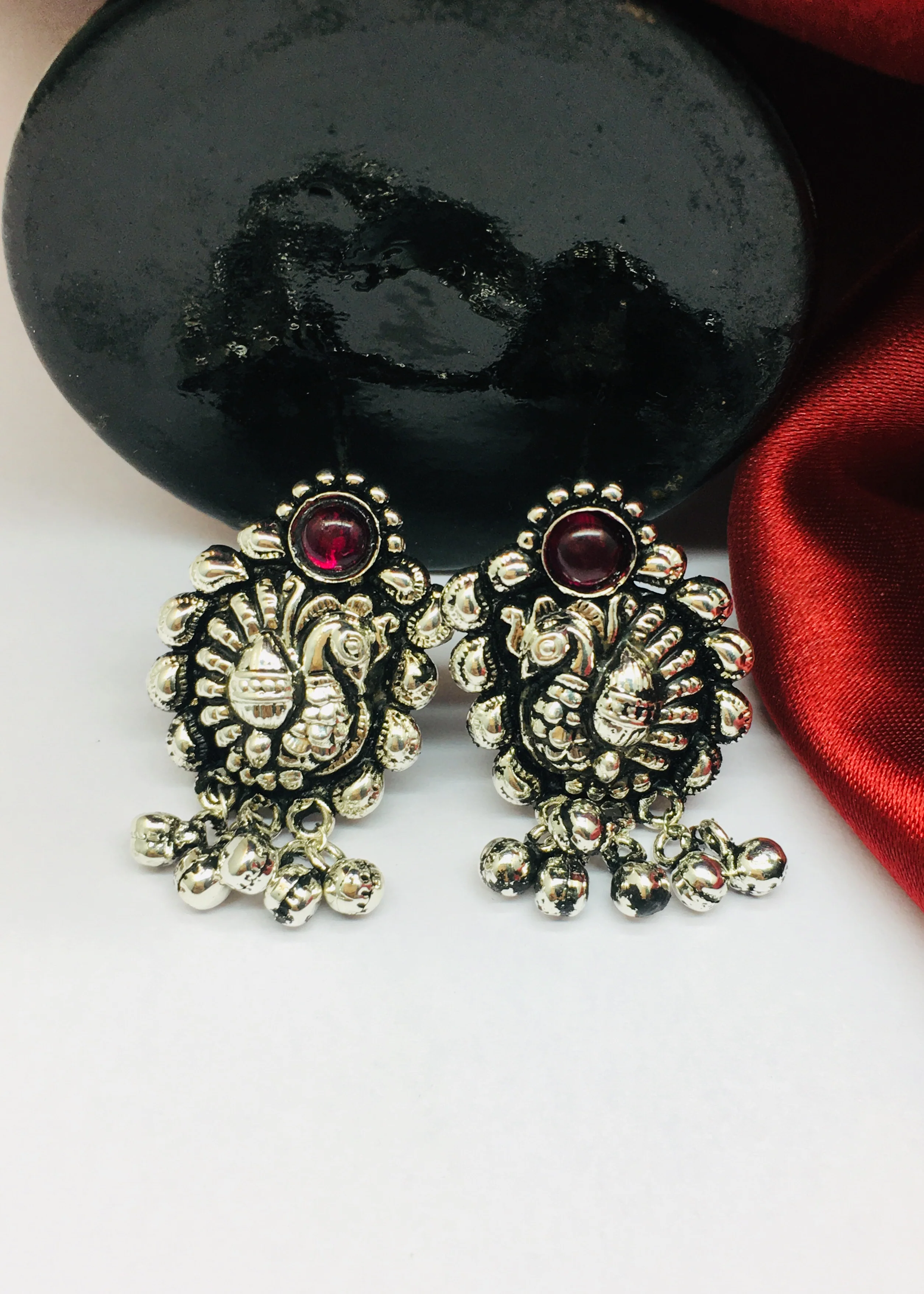 PEACOCK DESIGNE STUD - Image 3