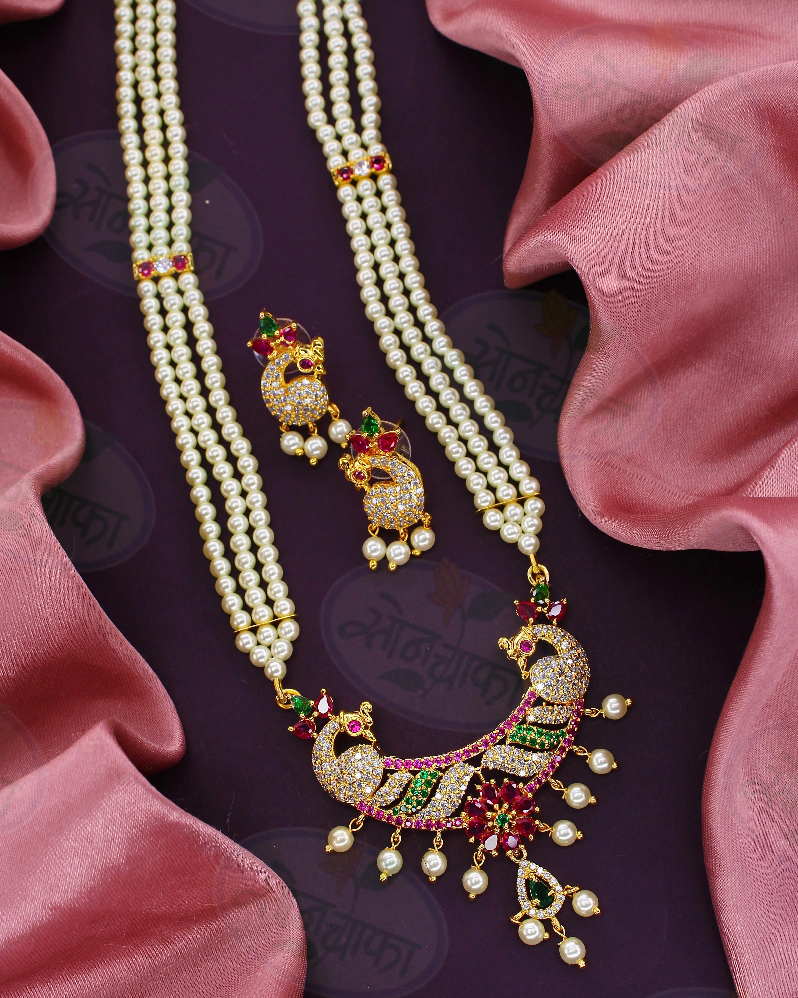 SLEEK GLAMOUR PEARL NECKLACE - Image 5