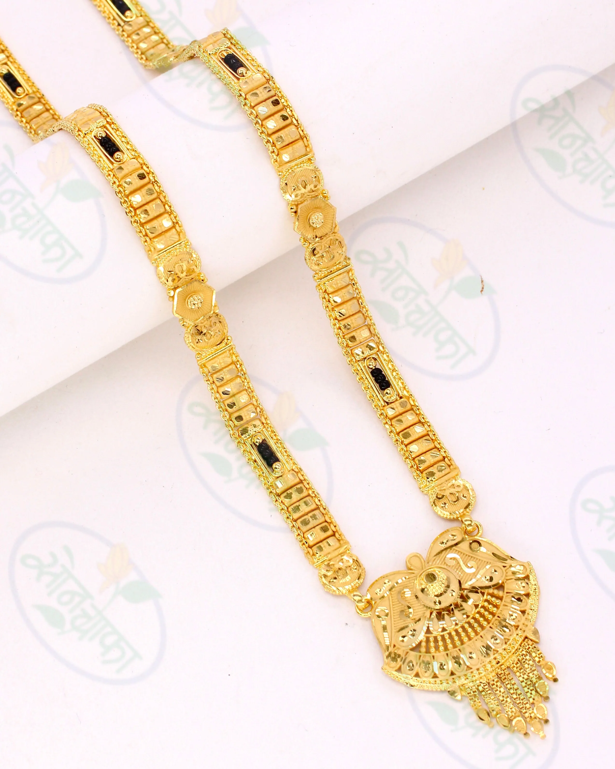 GRACEFUL DESIGNER MANGALSUTRA