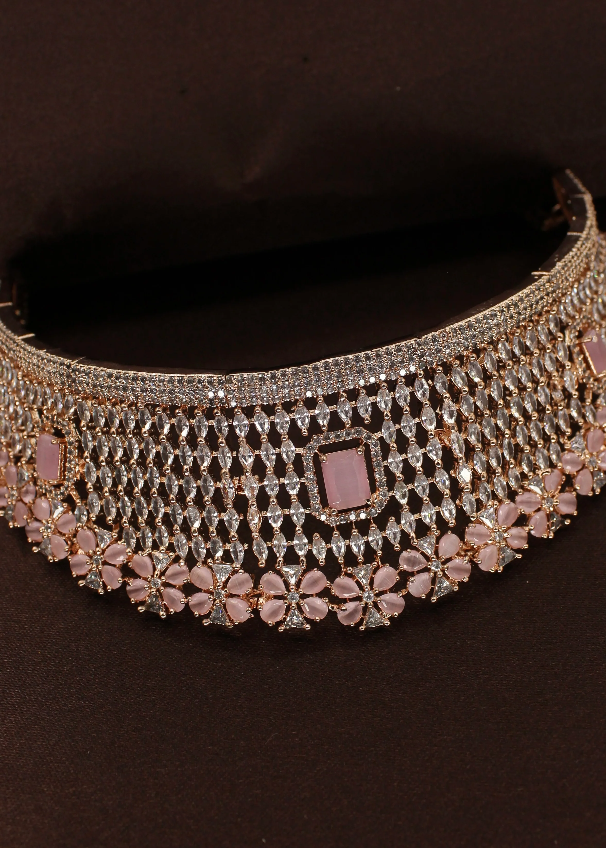 MASSIVE DIA BRIDAL NECKLACE - Image 2
