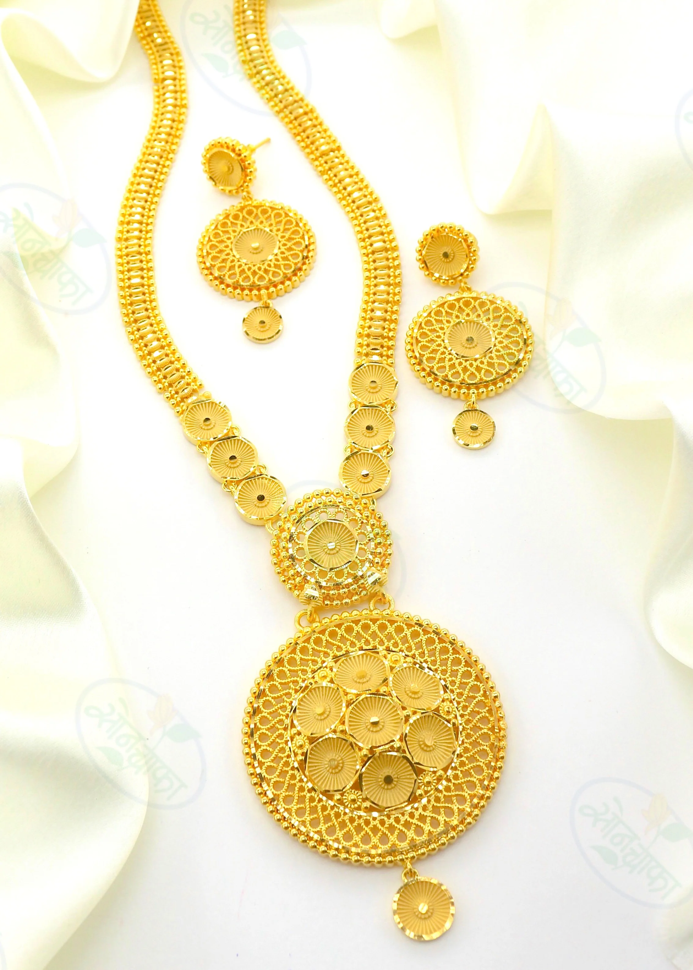 CLASSY CIRCLE DESIGNER NECKLACE - Image 2