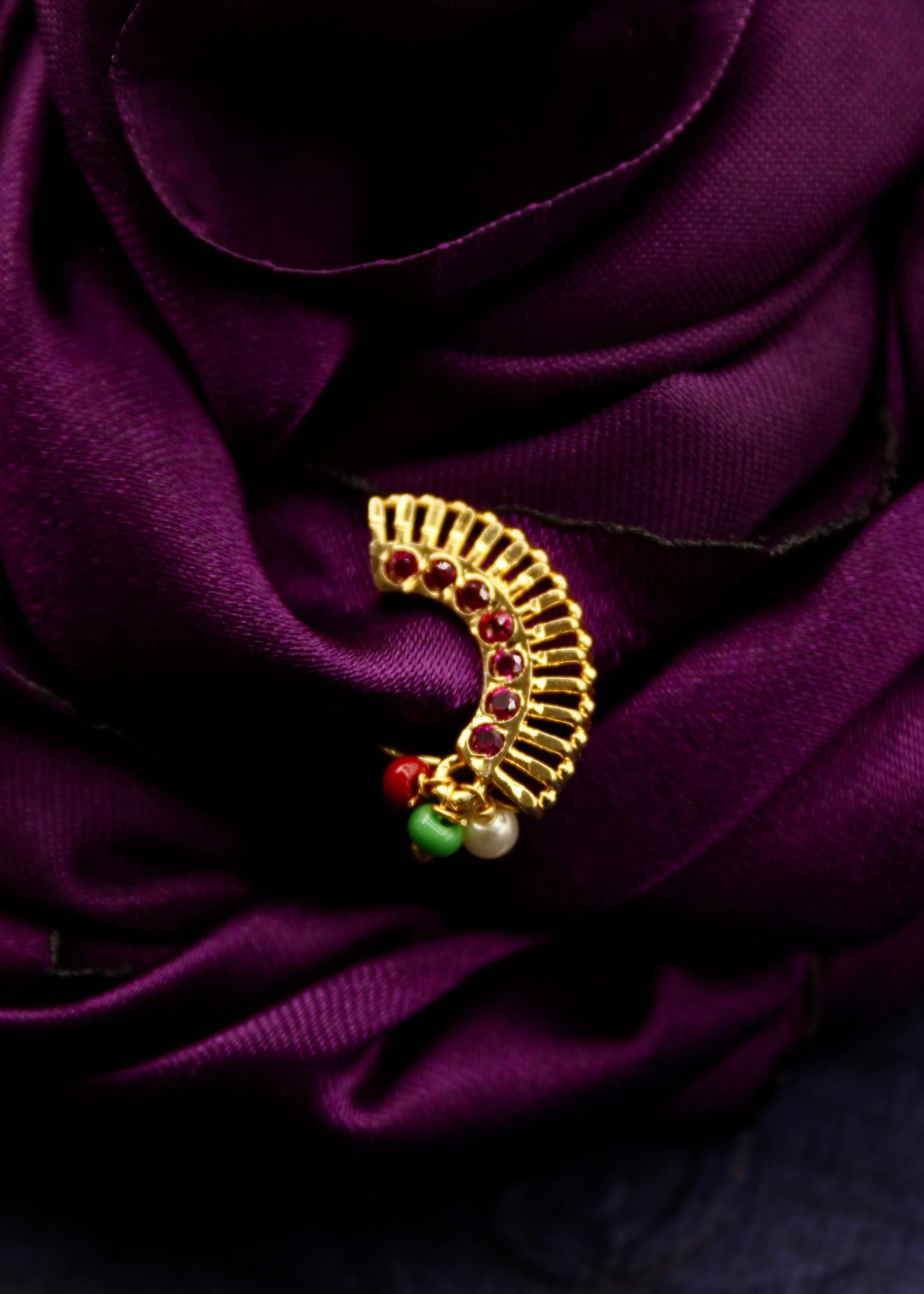 DESIGNER GOLD FINISH NATH