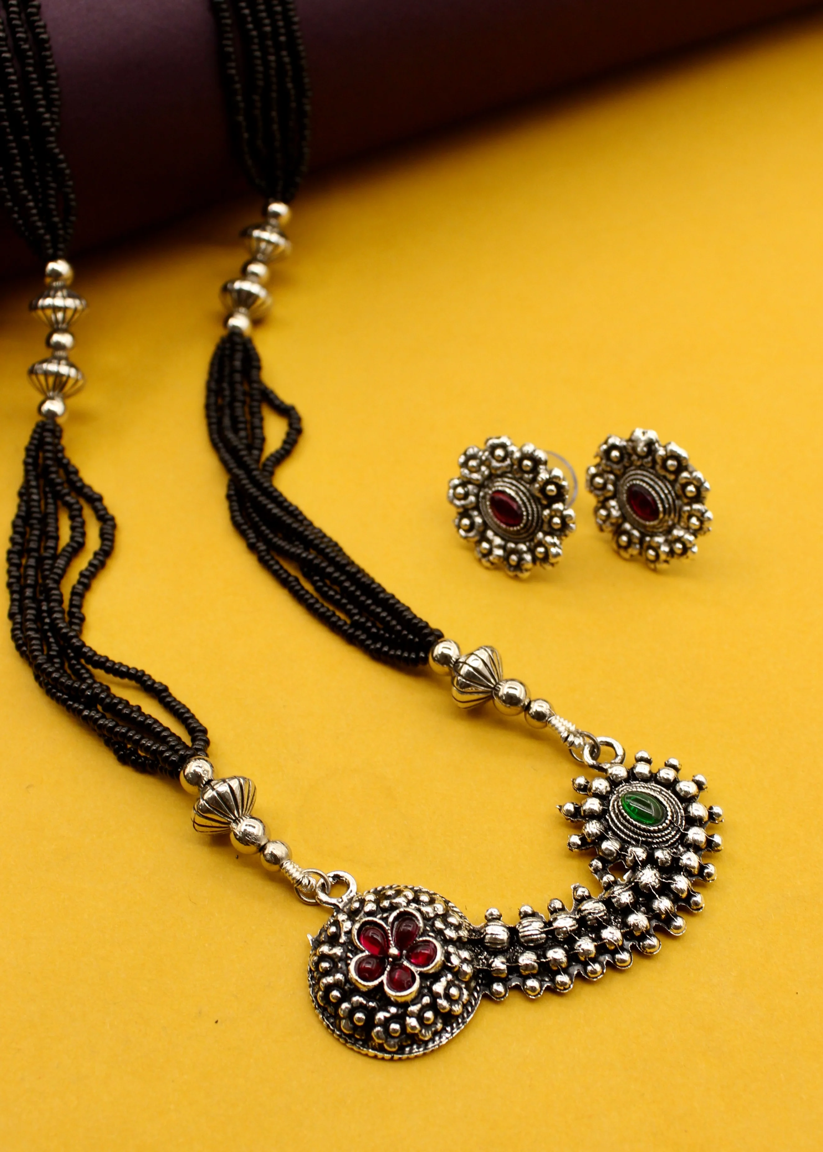 DELIGHT FLORAL OXIDISED MANGALSUTRA - Image 3