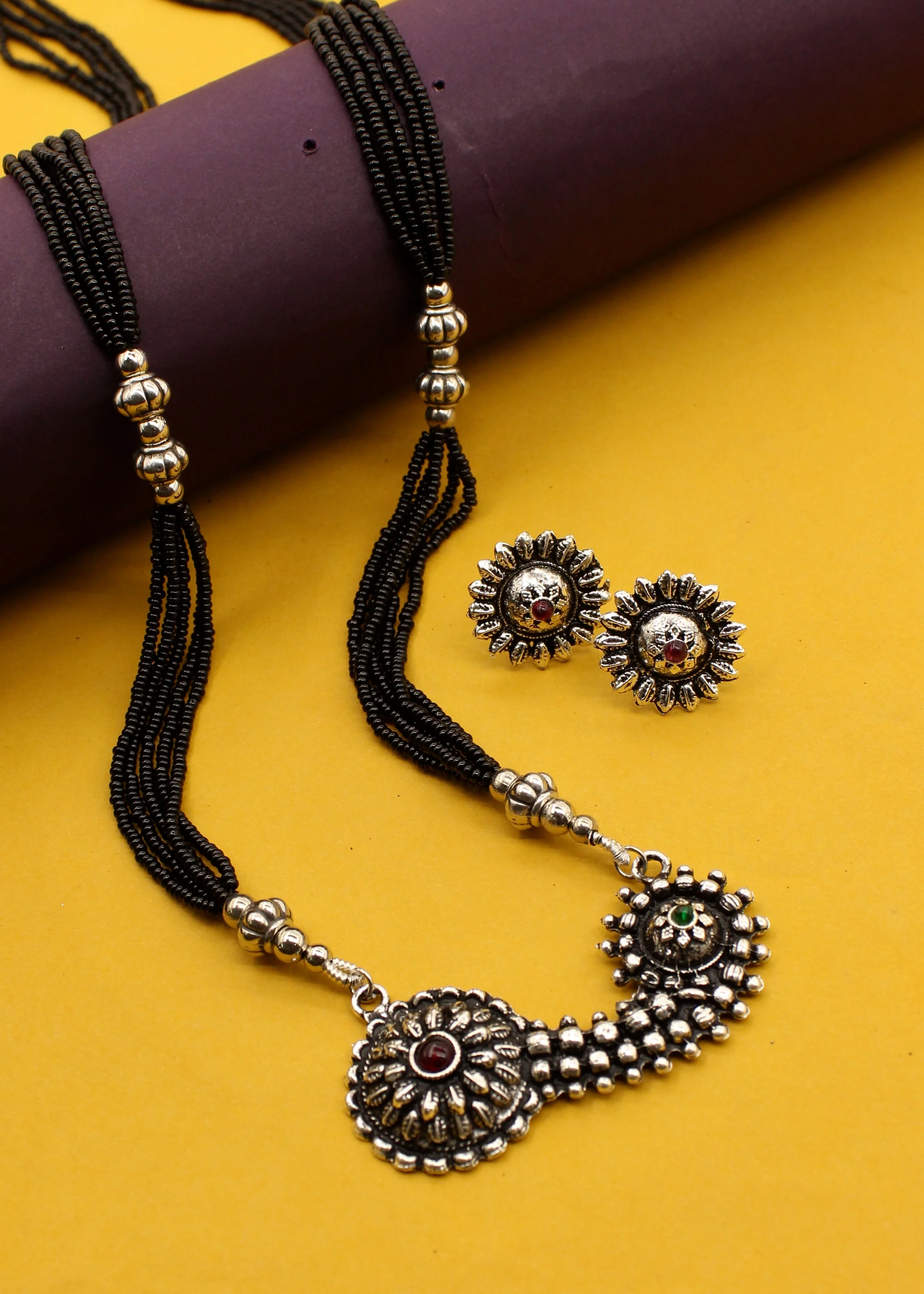 BLOOMING OXIDISED MANGALSUTRA - Image 2