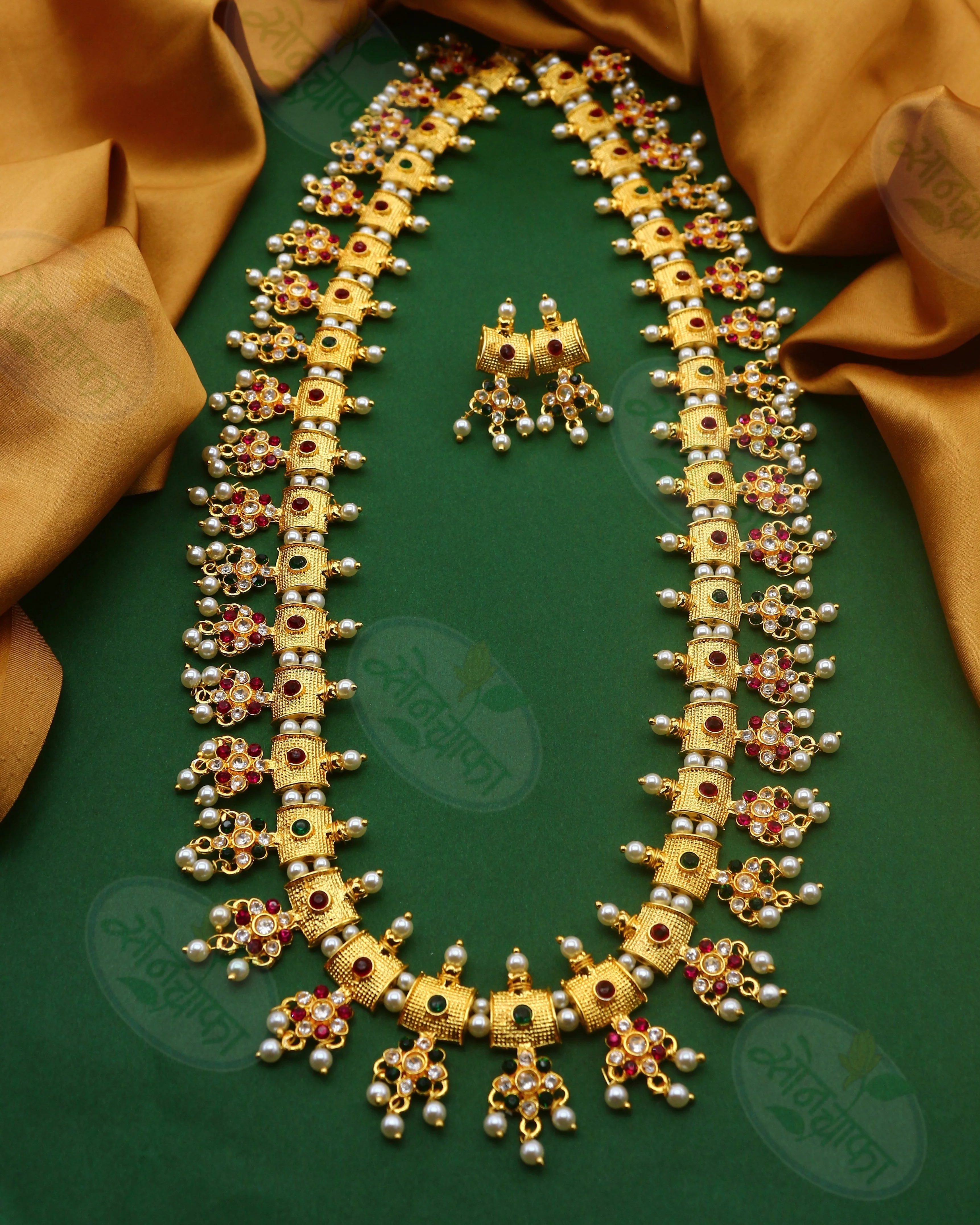CLASSIC MOTI NECKLACE - Image 2