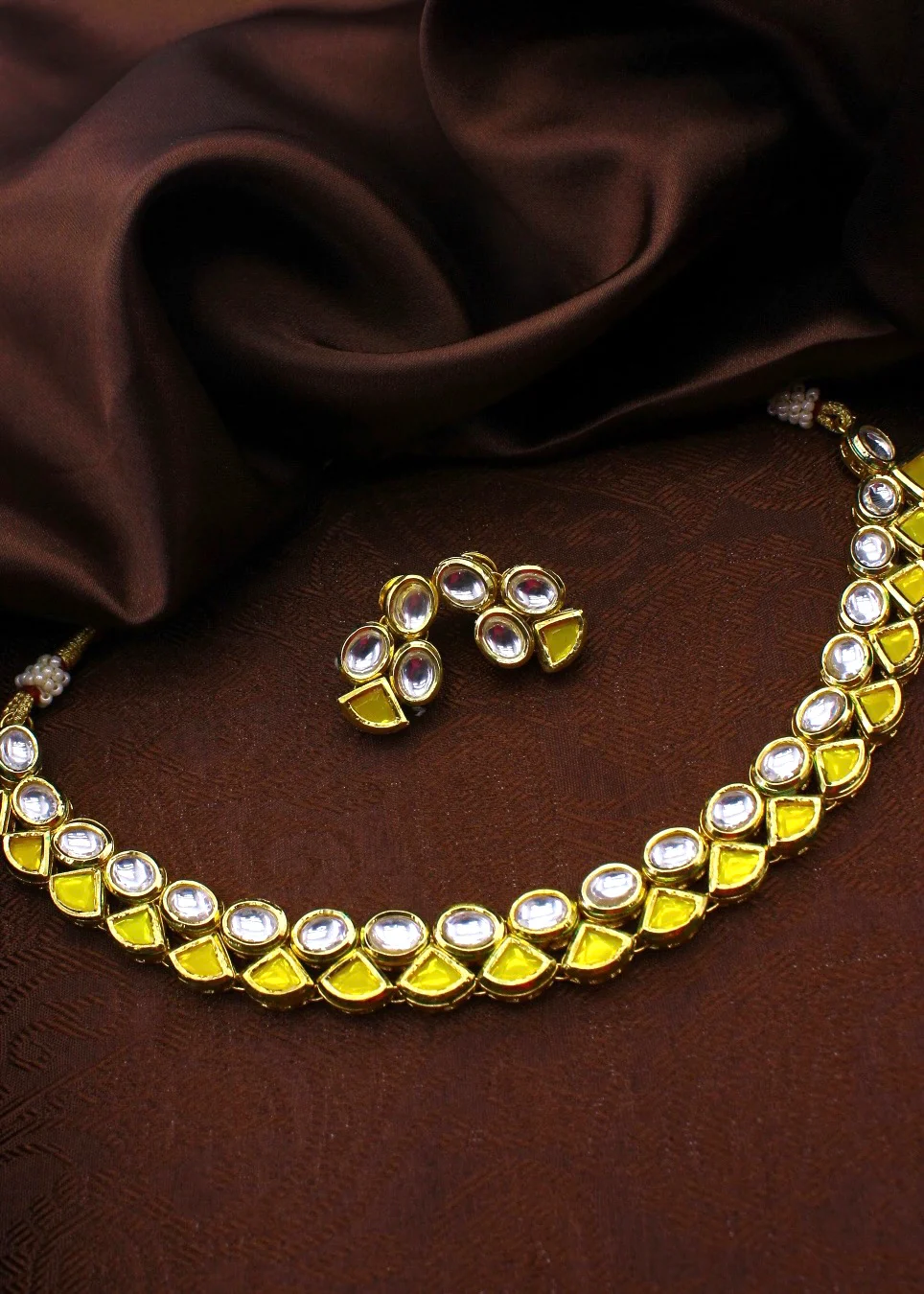 TRANGLE DESIGNER NECKLACE - Image 3